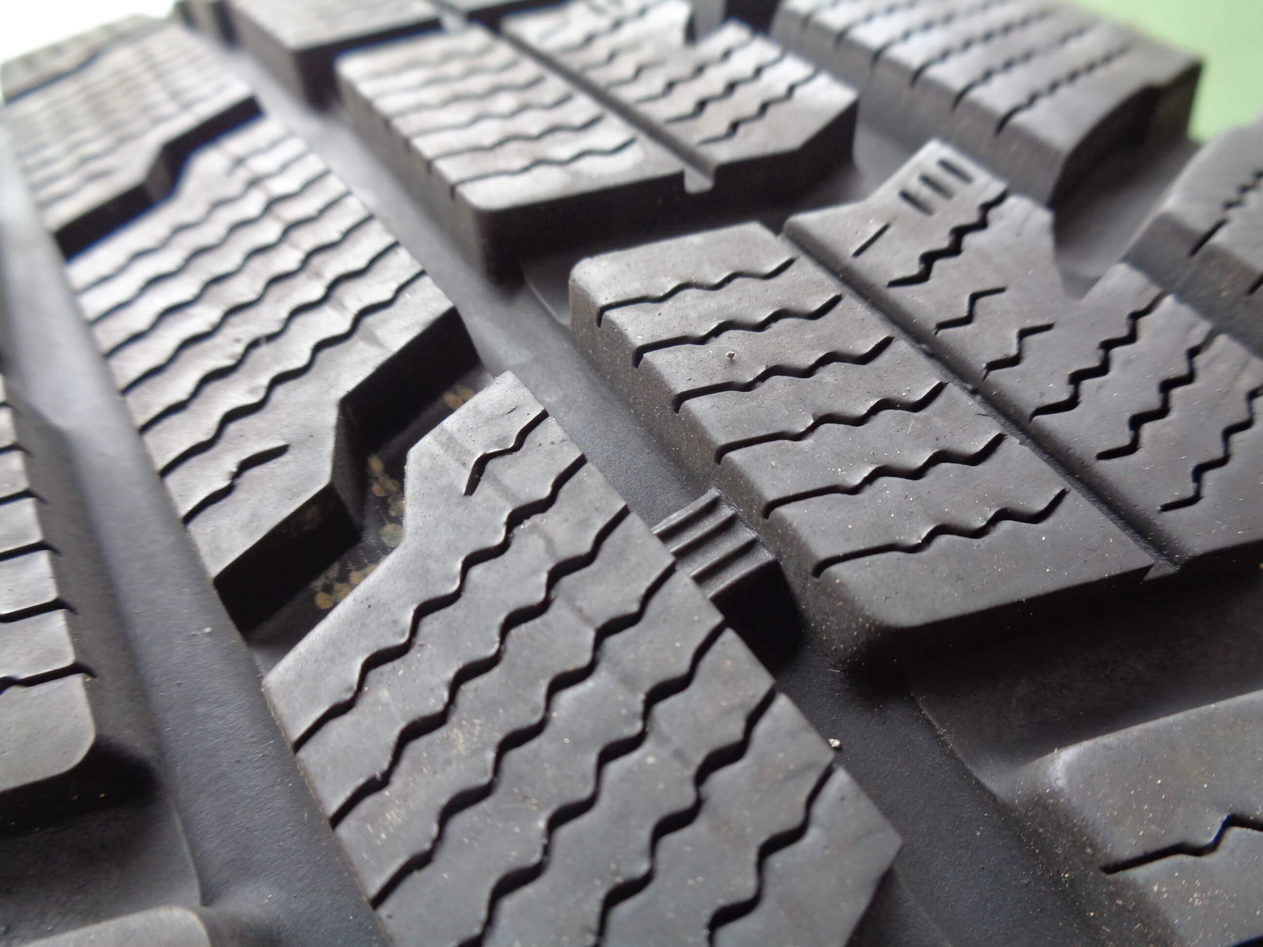 グッドイヤー アイスナビ7