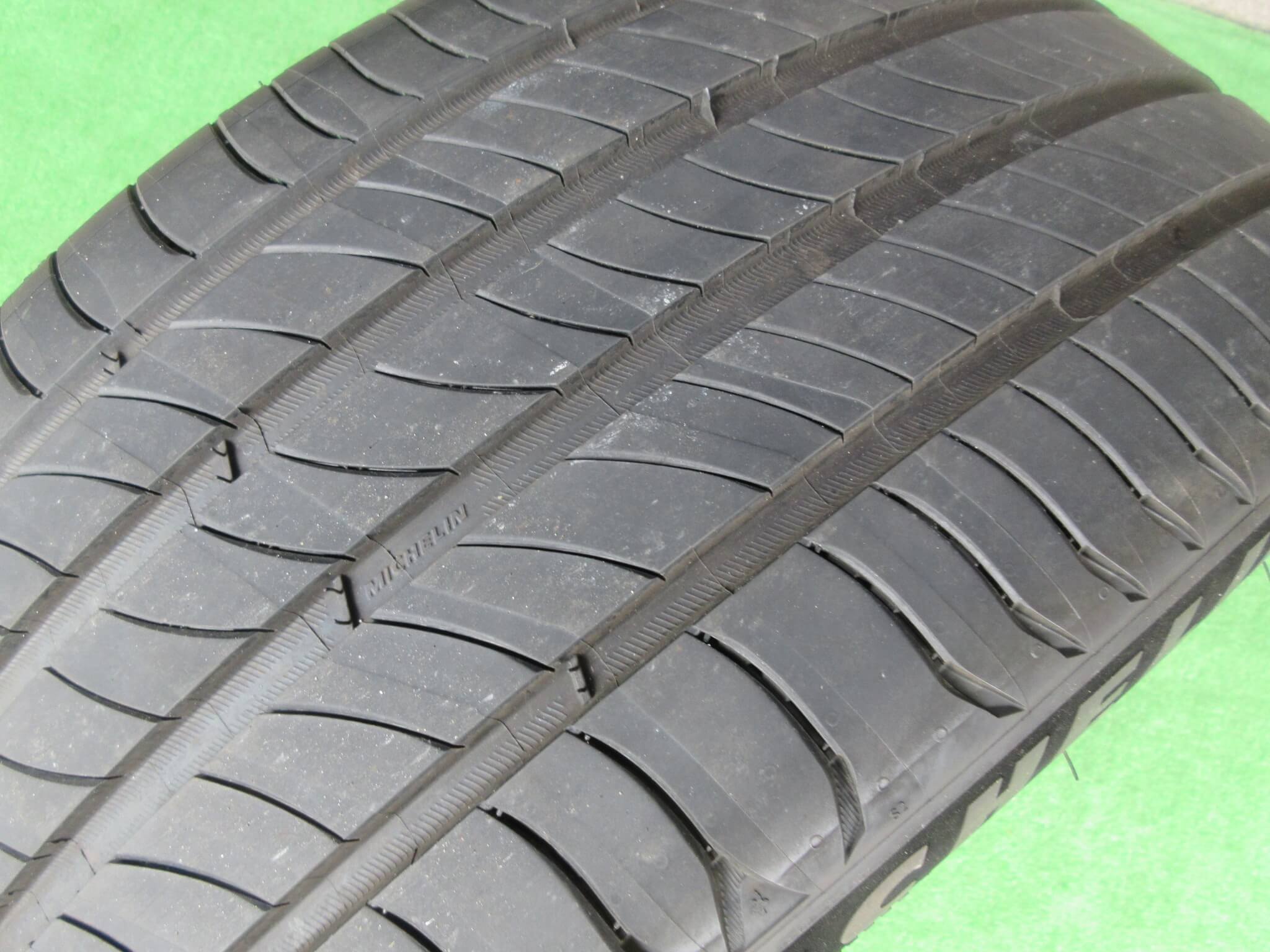 アキモモ　235/45R21 ミシュランeプライマシー中古2本口　24年製 アキモモ様専用 235/45R21 ミシュランeプライマシー中古2本口 24