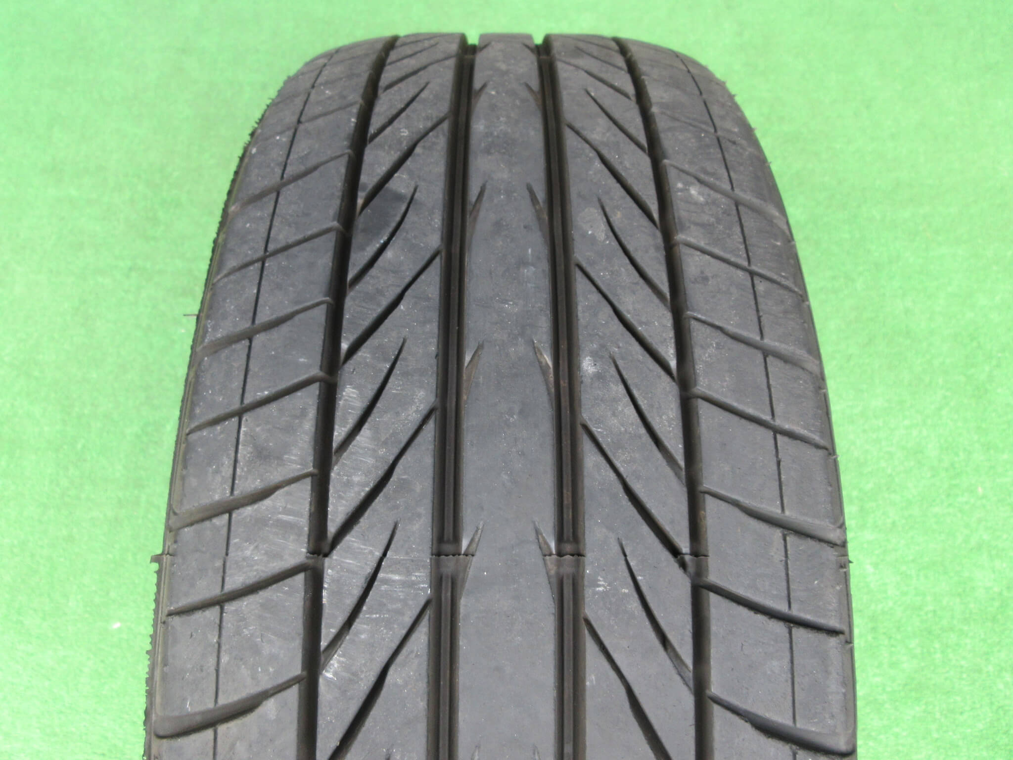 グッドイヤー イーグル レヴスペック RS-02 215/45R18 89W イーグル レヴスペック RS-02[EAGLE REVSPEC RS-02]｜日本