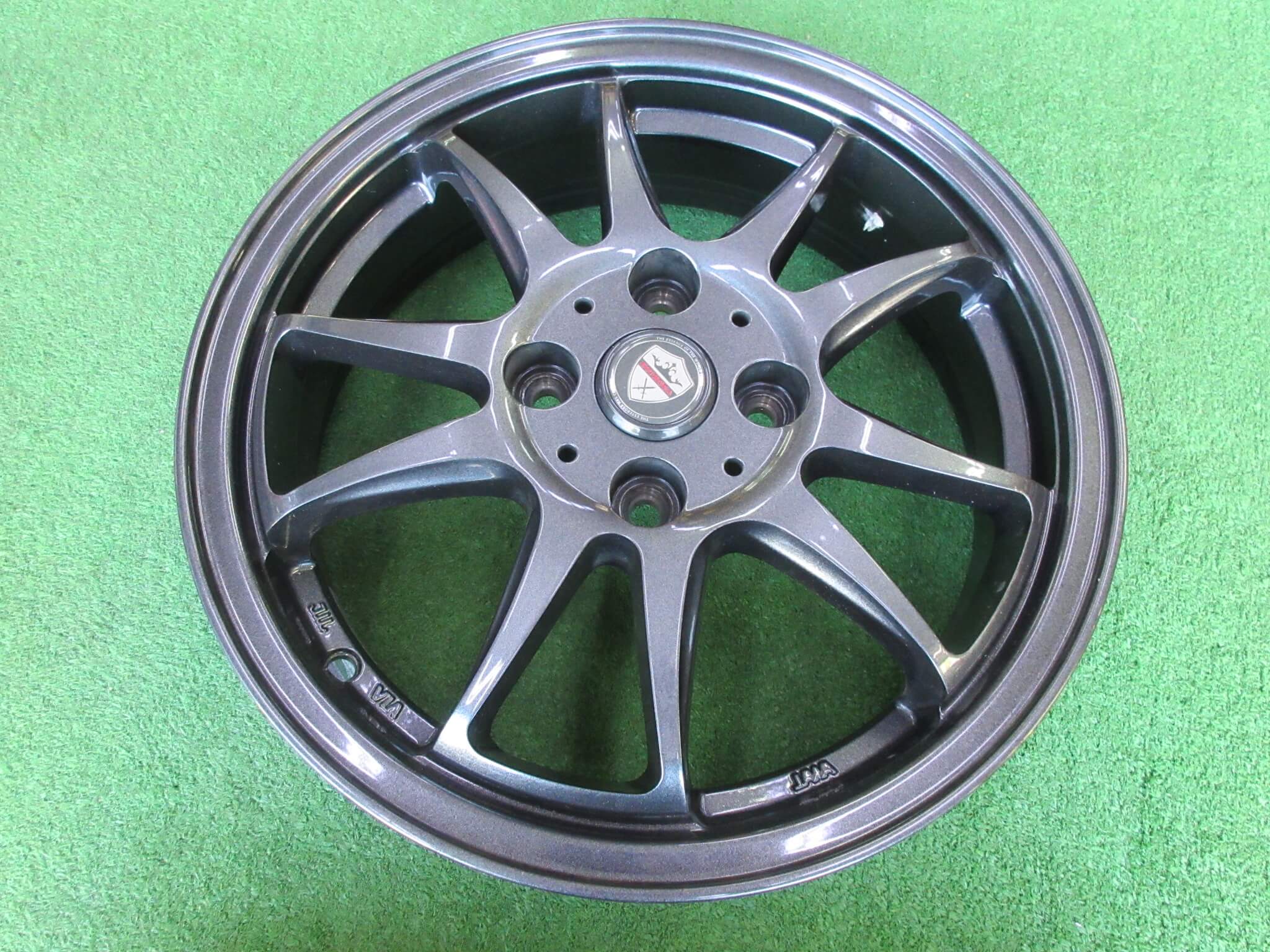 ESTROSAエステローザ EST-5T 17インチホイール 2本美品！ ESTROSAエステローザ EST-5T 17インチホイール 2本美品！ - メルカリ