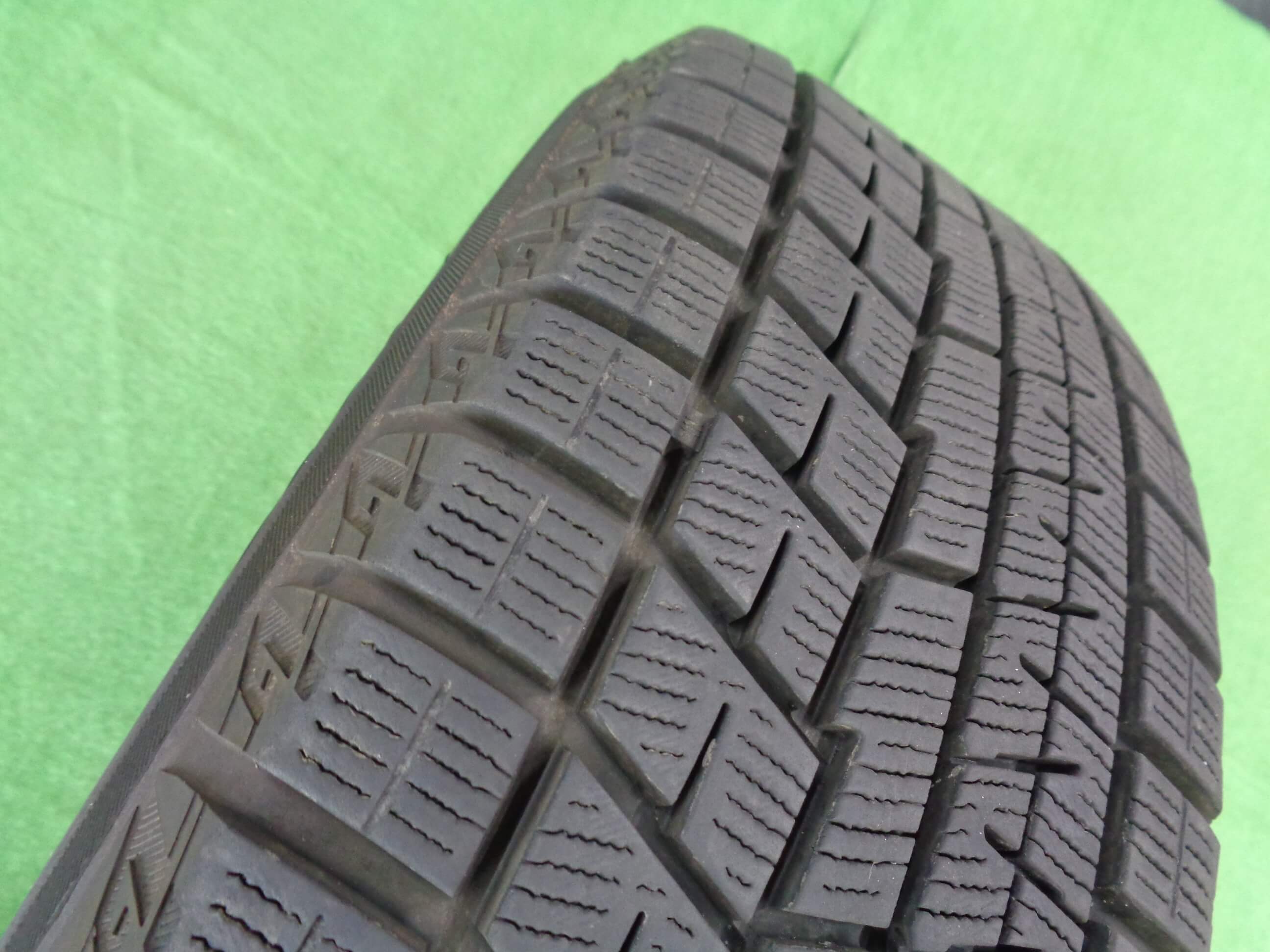 ヨコハマ アイスガード IG60 215/45R14 ４本 状態良いですよ ヨコハマ アイスガードIG60