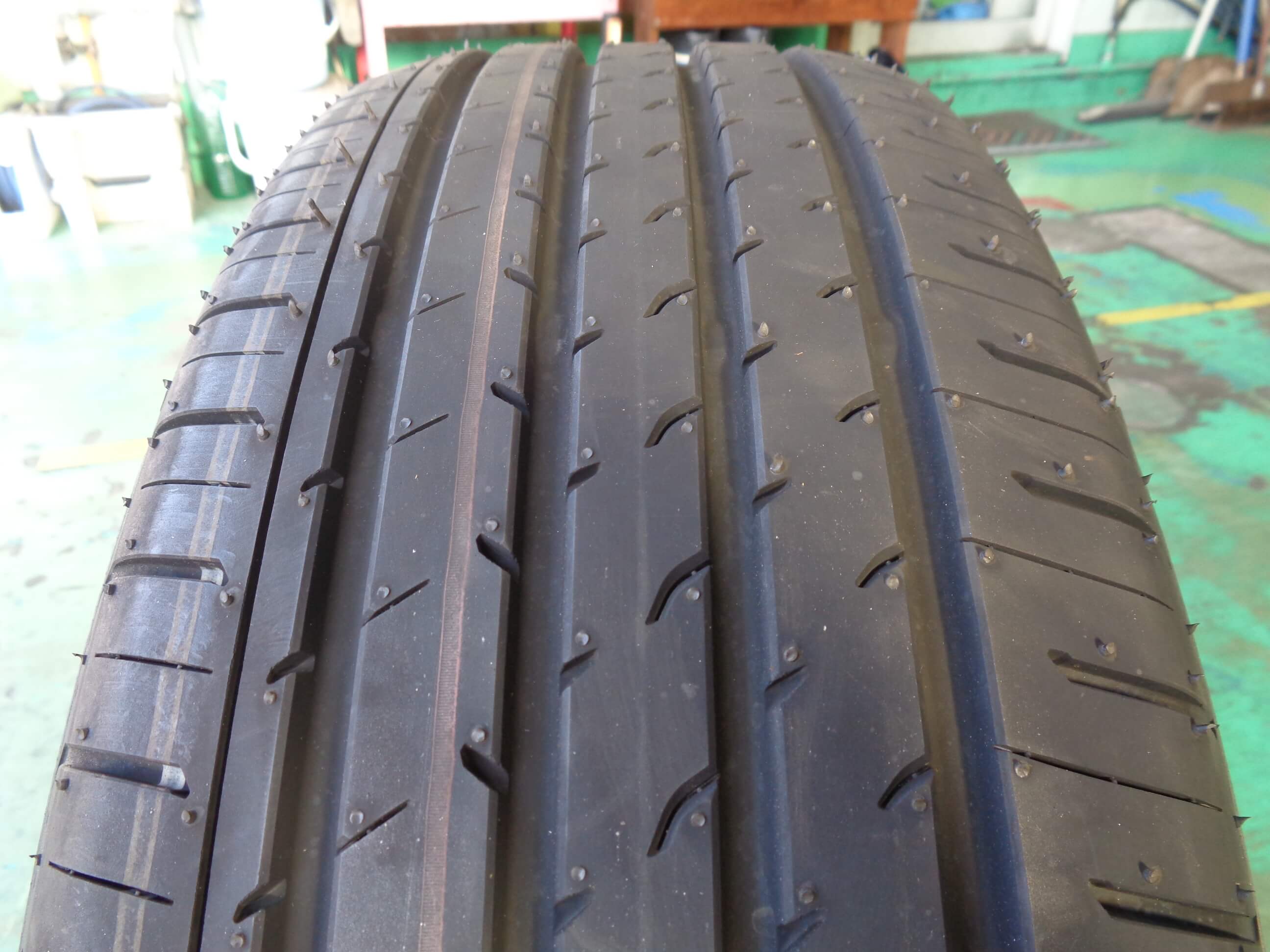 ①225/65R17 25年15週 2本 YOKOHAMA ADVAN V03 2025年製 新車外し品】ヨコハマ アドバン V03 225/65R17 4本