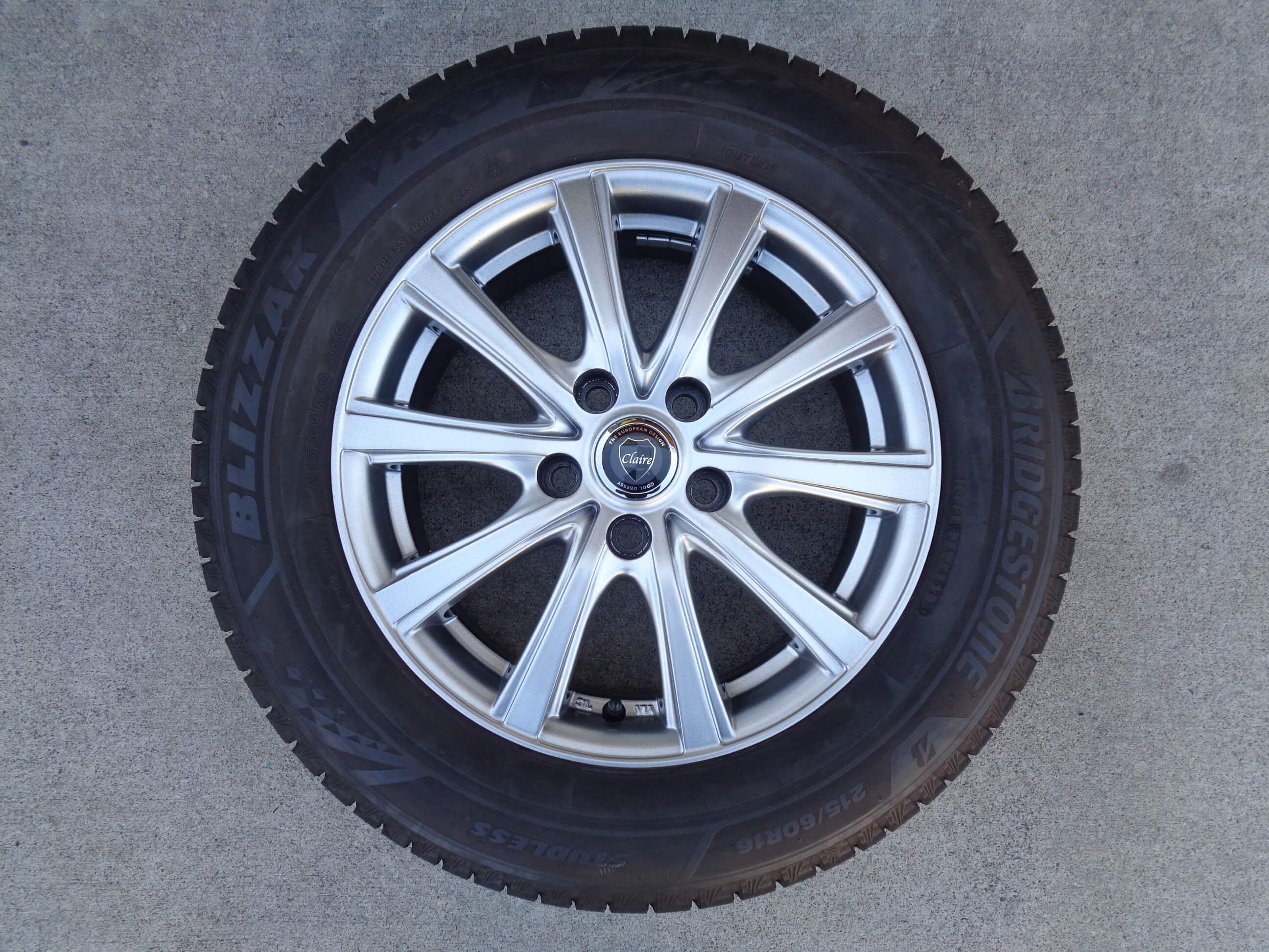 M+S 215/70R16 ECO Forme Bridgestone 4本 8分山 M+S 215/70R16 ECO Forme Bridgestone 4本 8分山