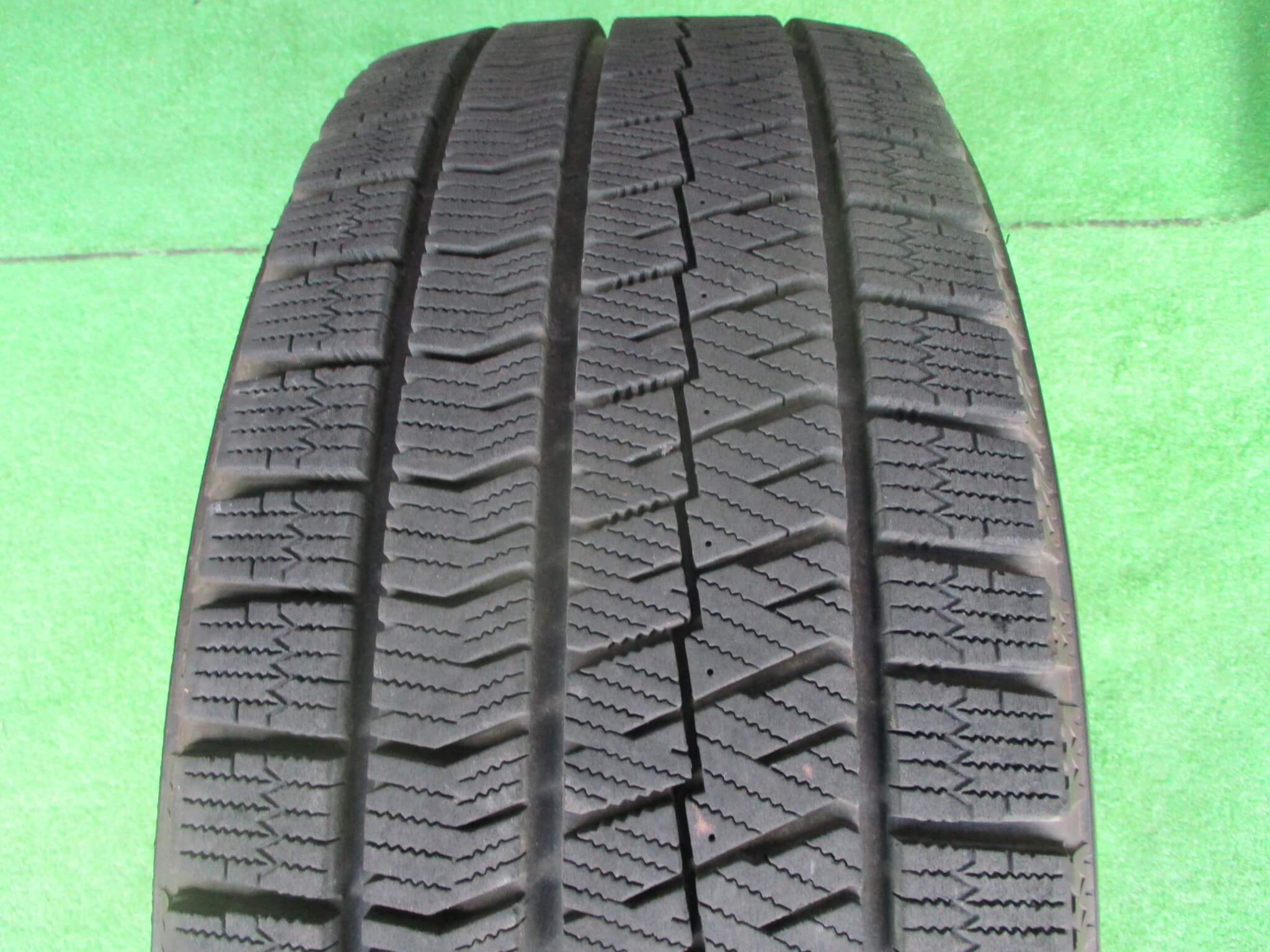 トーヨー ウィンタートランパス TX 225/60R17 ４本セット ウィンタートランパス TOYO TIRES トーヨータイヤ TX 225/60R17 99Q