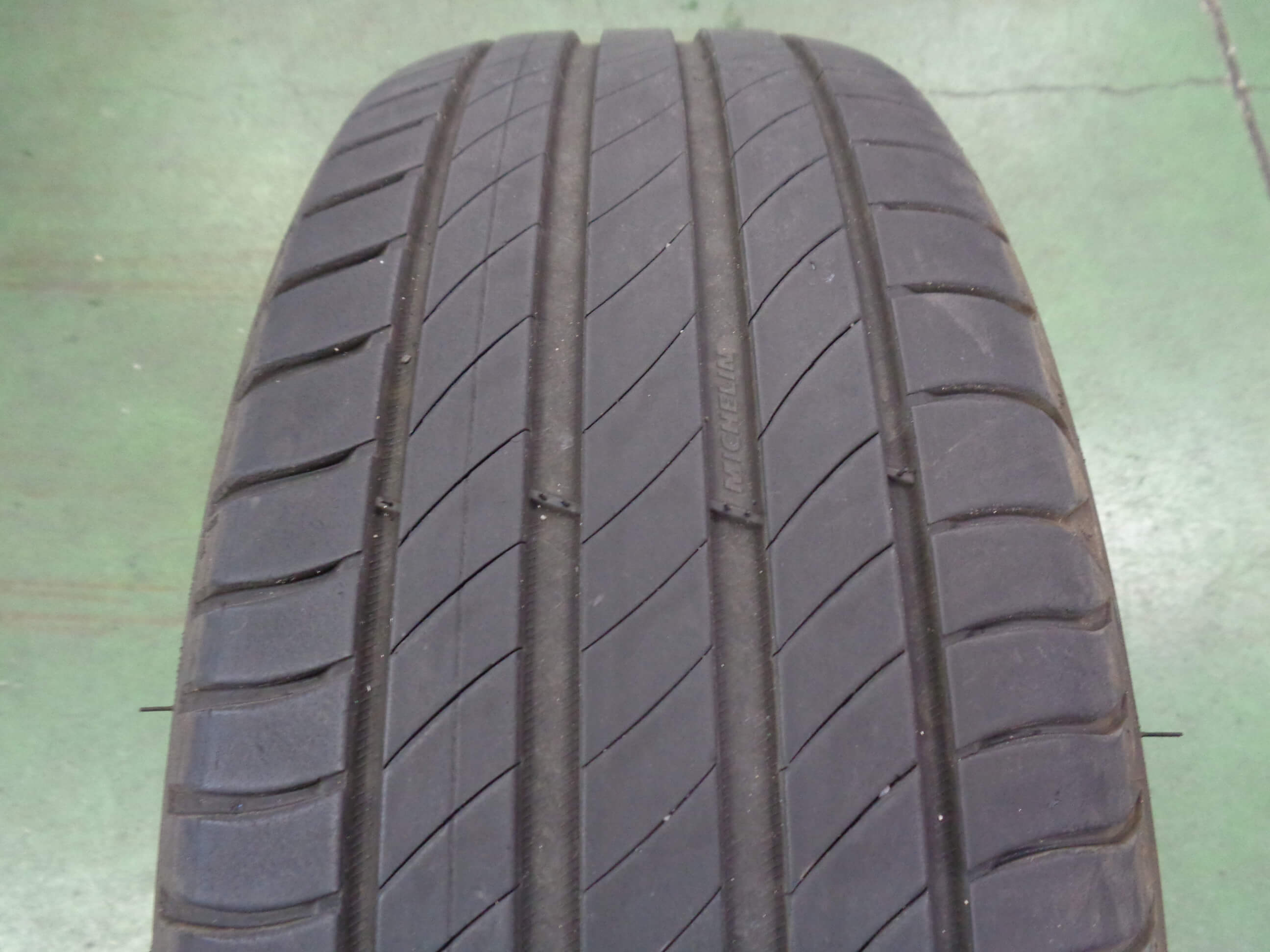 極上9.5分山 23年製 国産 195/60R16 セイバーリング SL201 極上9.5分山 23年製 国産 195/60R16 セイバーリング SL201 楽天市場