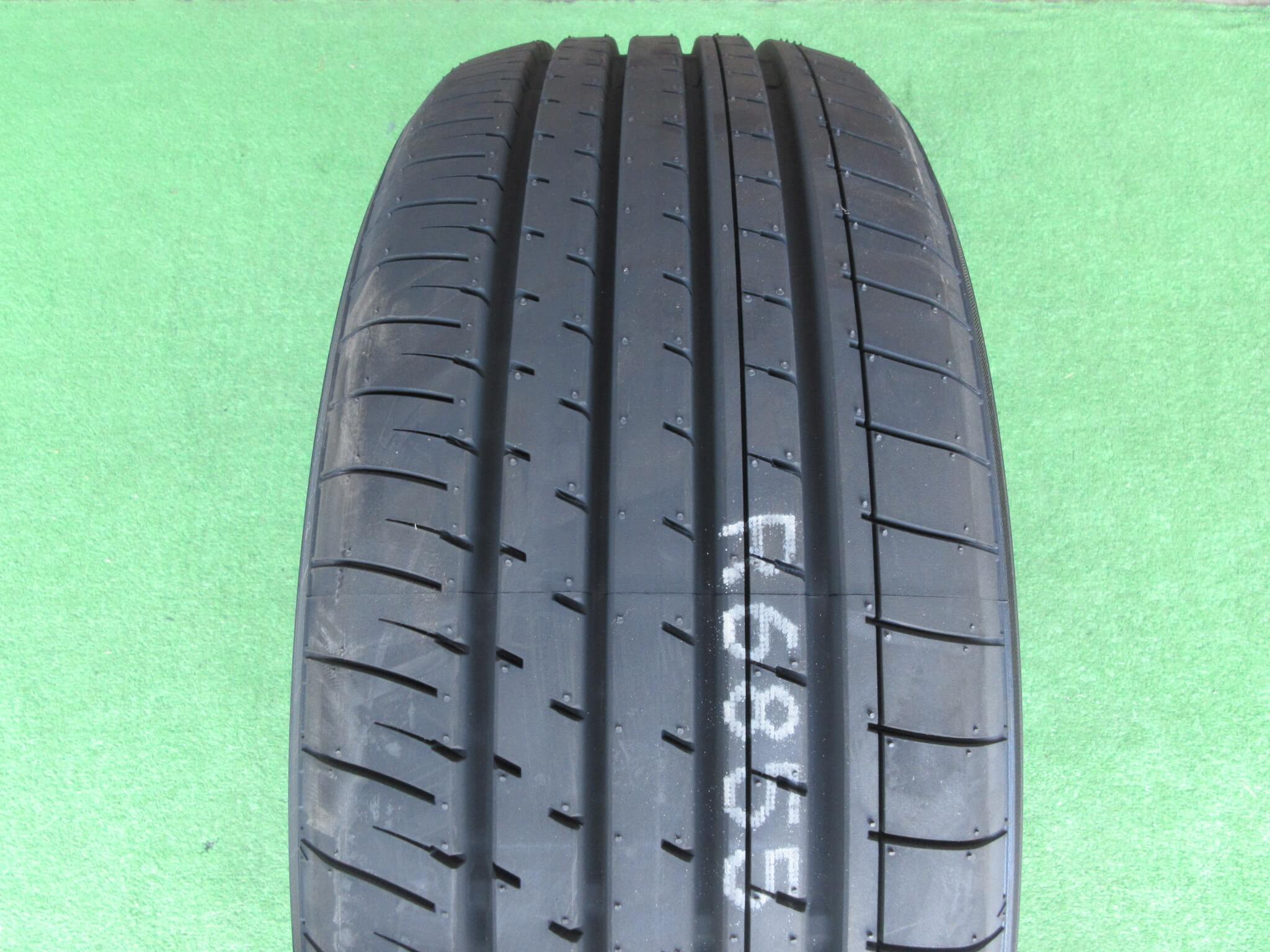 YOKOHAMA 225/40R18 夏用タイヤ23年2本 YOKOHAMA 225/40R18 夏用タイヤ23年2本 225/40R18のサマータイヤ一覧
