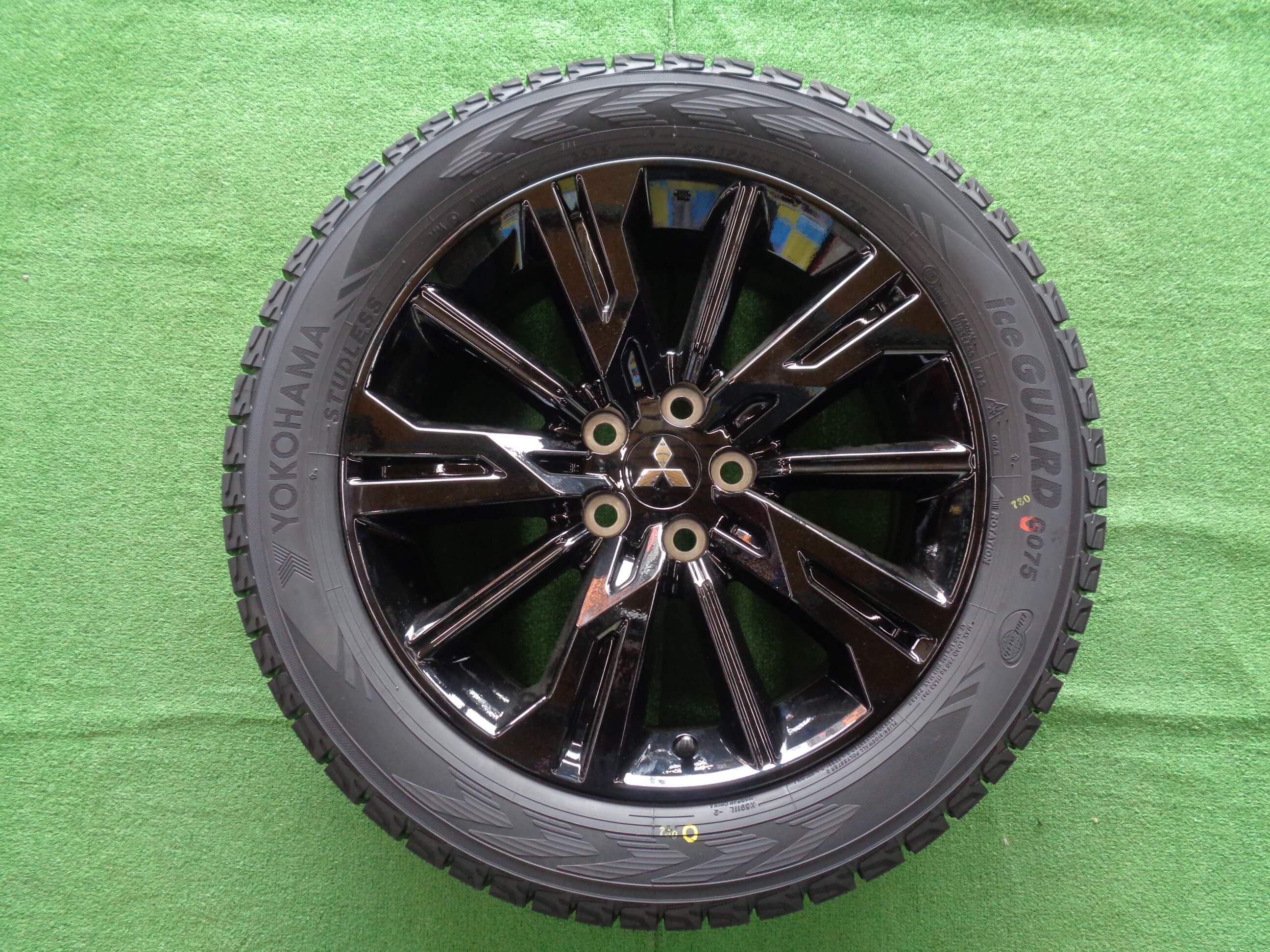 ブリヂストンVRX3 225/55R18スタッドレスタイヤ➕マツダ純正アルミ