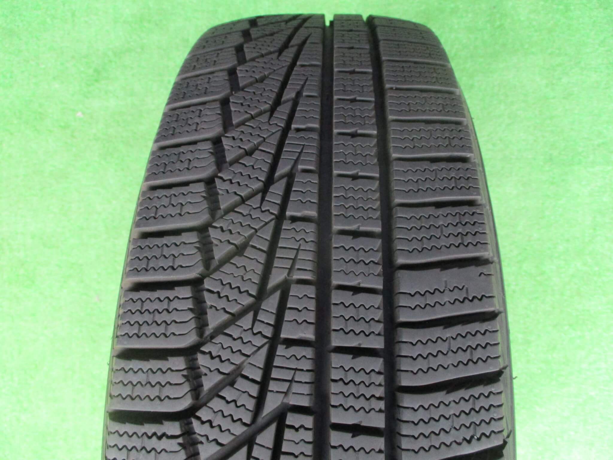 中古スタッドレスタイヤ・商品一覧 小杉タイヤ