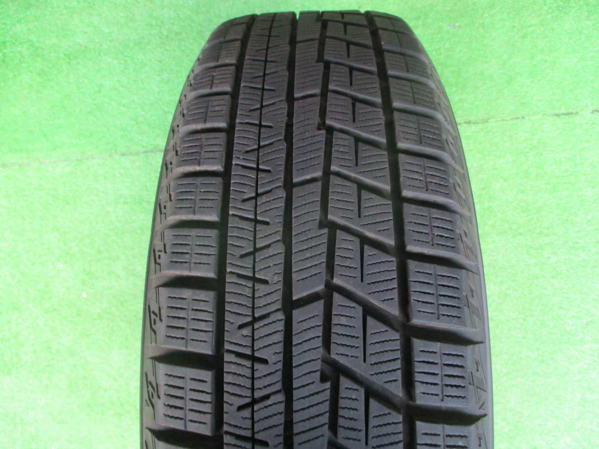 ①2022年製215/65R16バリ山！中古スタッドレスタイヤ2本セット 楽天市場】スタッドレスタイヤ中古16インチの通販