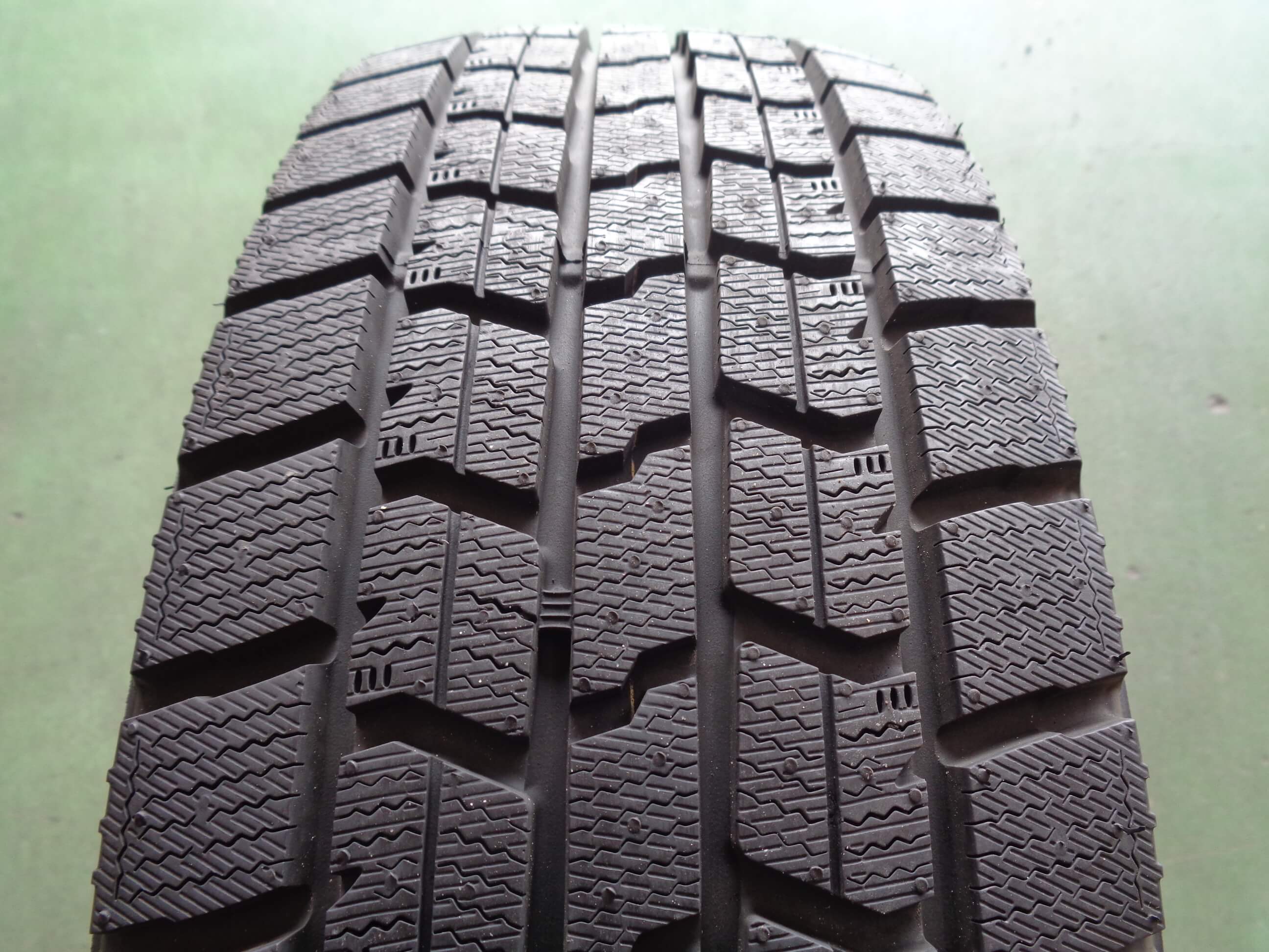 2022年製 GOODYEAH ICENAVI 7 195/60R16 超バリ溝 2022年製 GOODYEAH ICENAVI 7 195/60R16 超バリ溝 アイスナビ