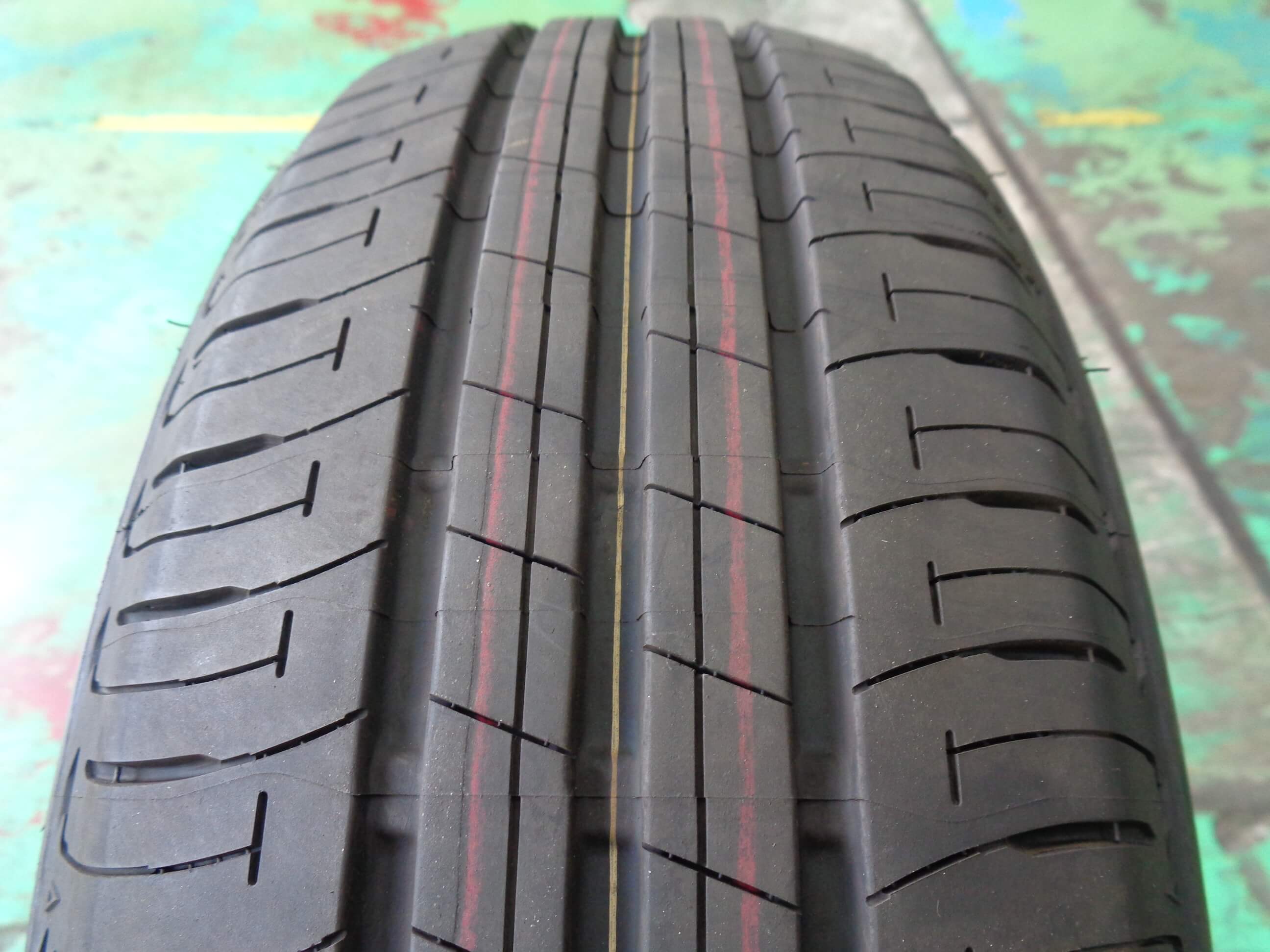 最終値下げ 中古BRIDGESTONE NEWNO 175/55 R15 4本 最終値下げ 中古BRIDGESTONE NEWNO 175/55 R15 4本 ブリヂストン