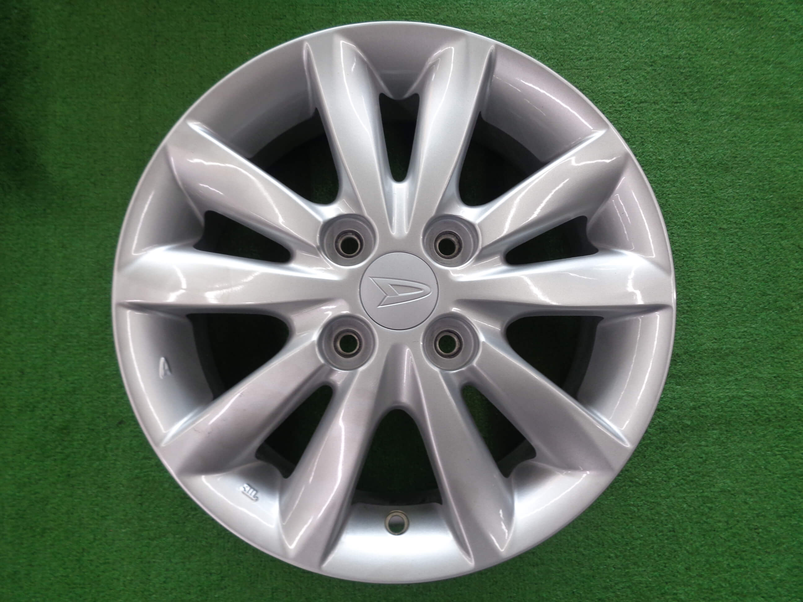 中古アルミホイール純正アルミ通販神奈川県 小杉タイヤ