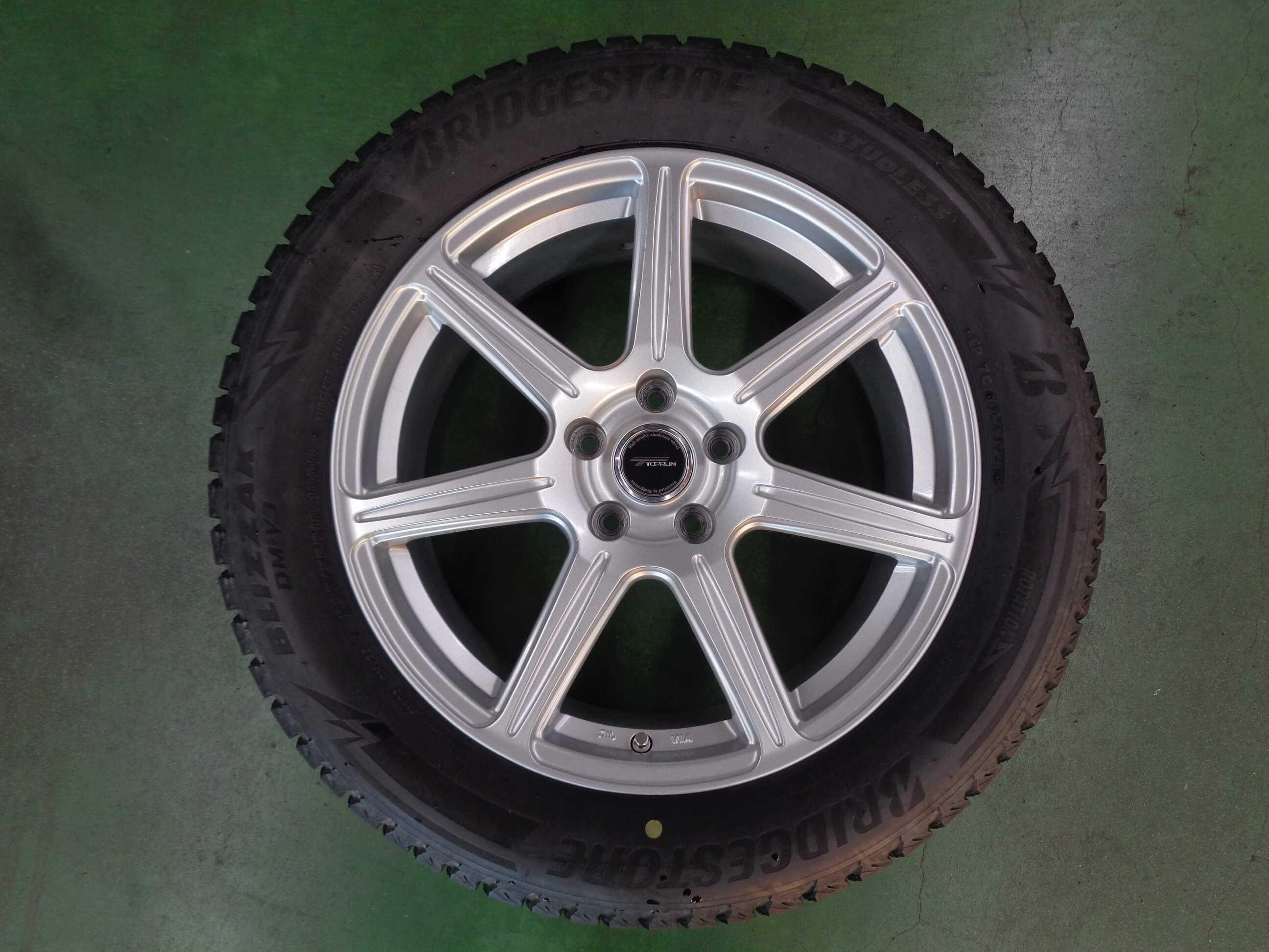 ブリヂストン　ブリザックDM-V3