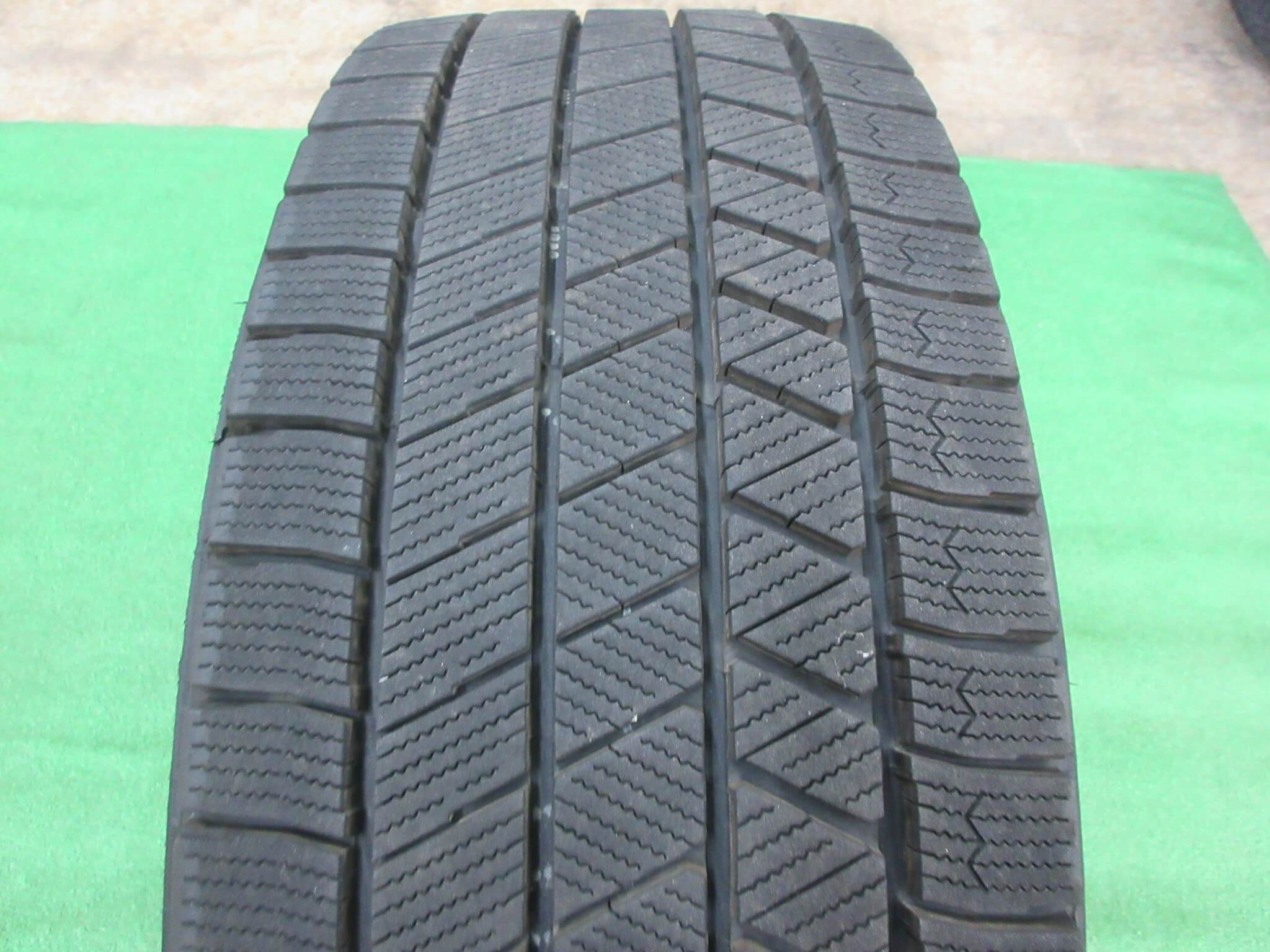 ブリヂストン　VRX3