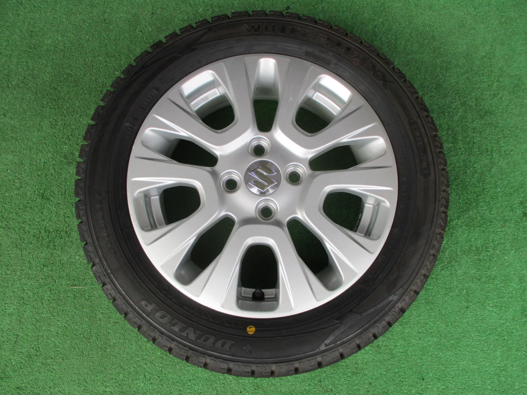 ダンロップ　ウィンターマックスWM02