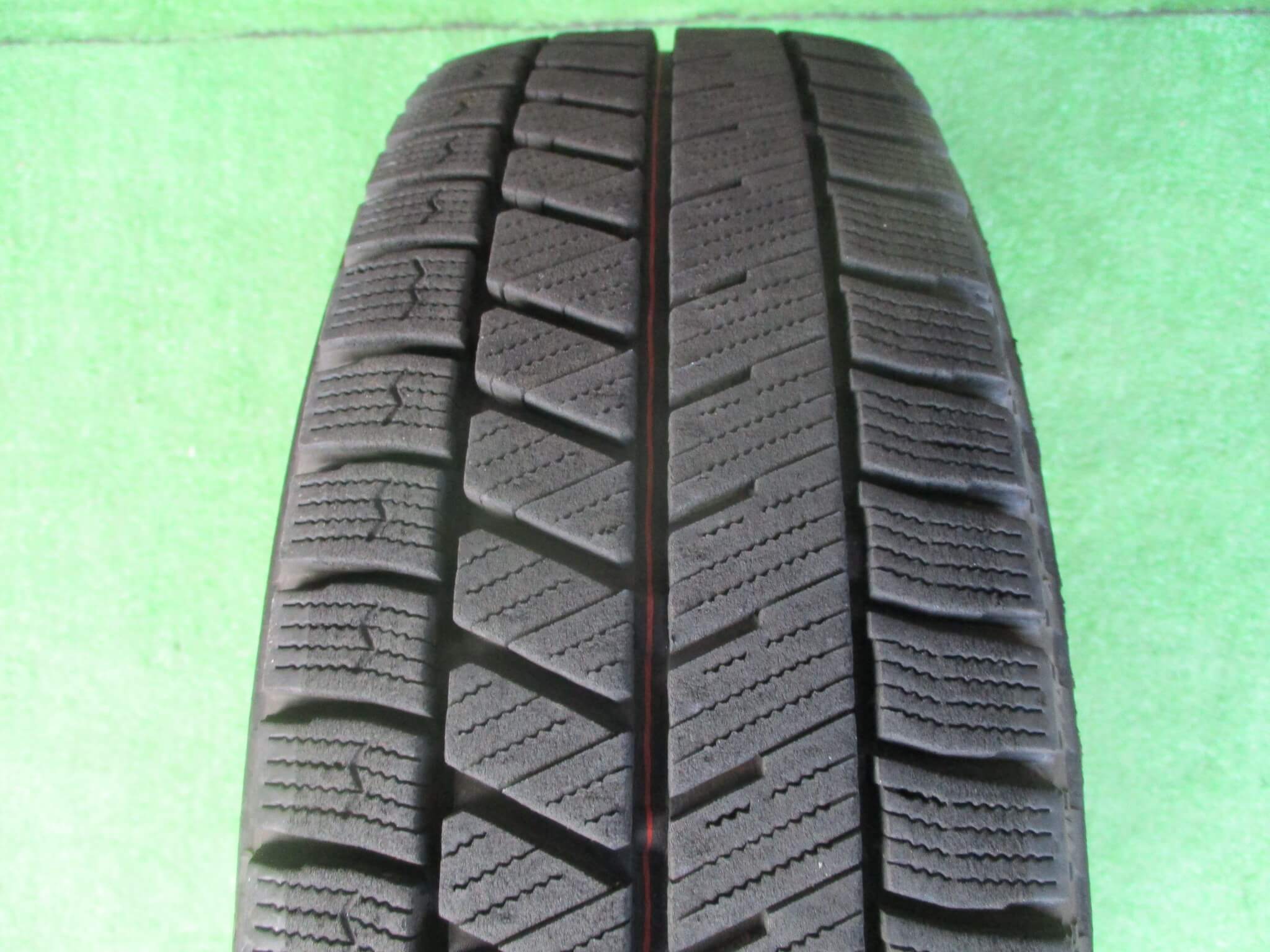 205/65R16 109/107 LT 中古スタッドレスタイヤ 1本売り 205/65R16 109/107 LT 中古スタッドレスタイヤ 1本売り 中古
