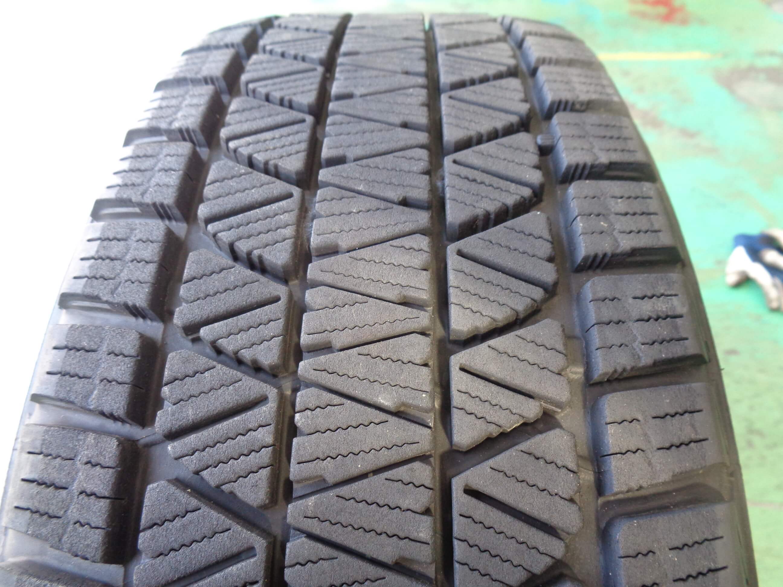 ブリヂストン ブリザック DMV3