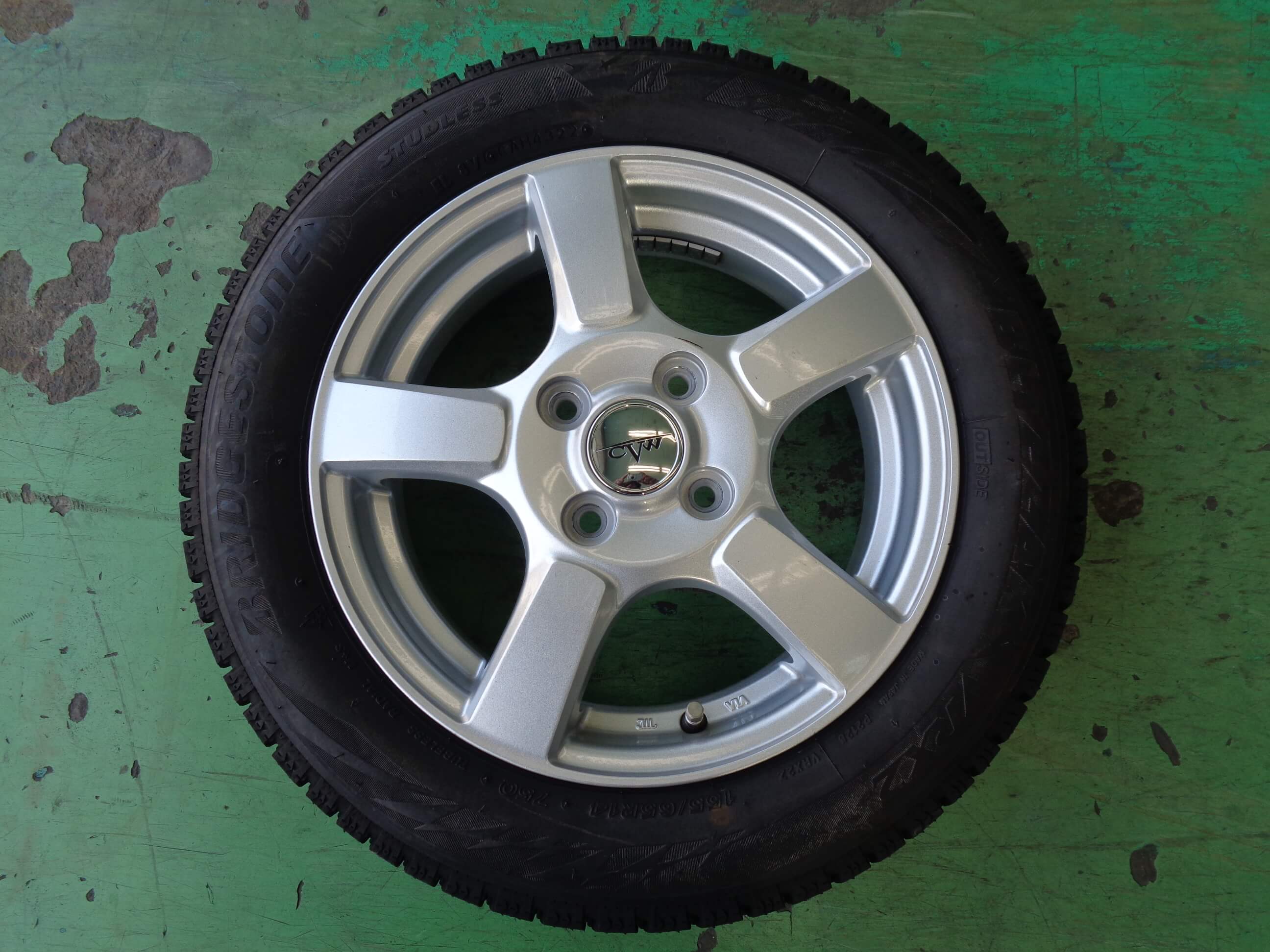 ブリヂストン ブリザック VRX2