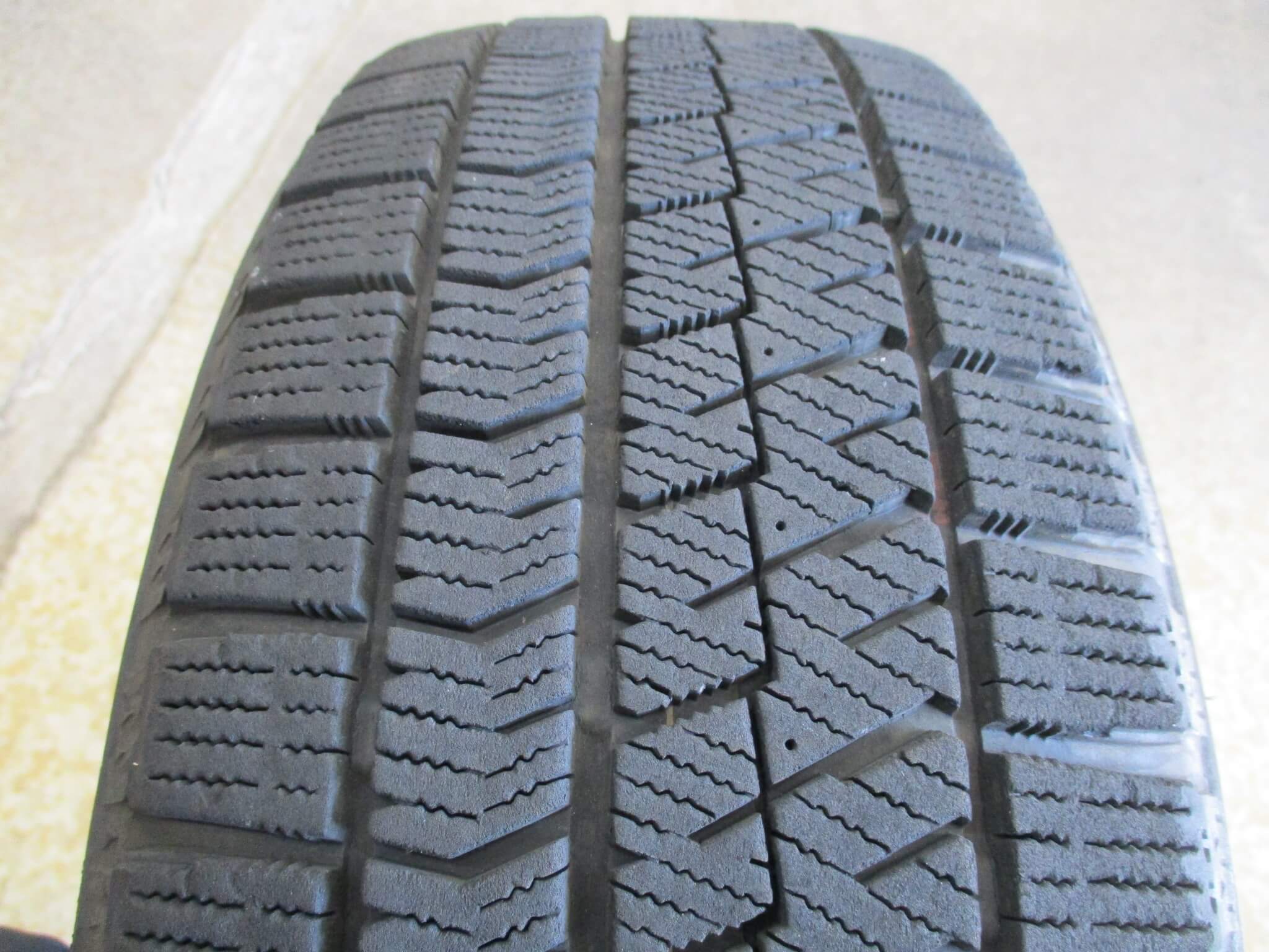 ブリヂストン　ブリザック　VRX2