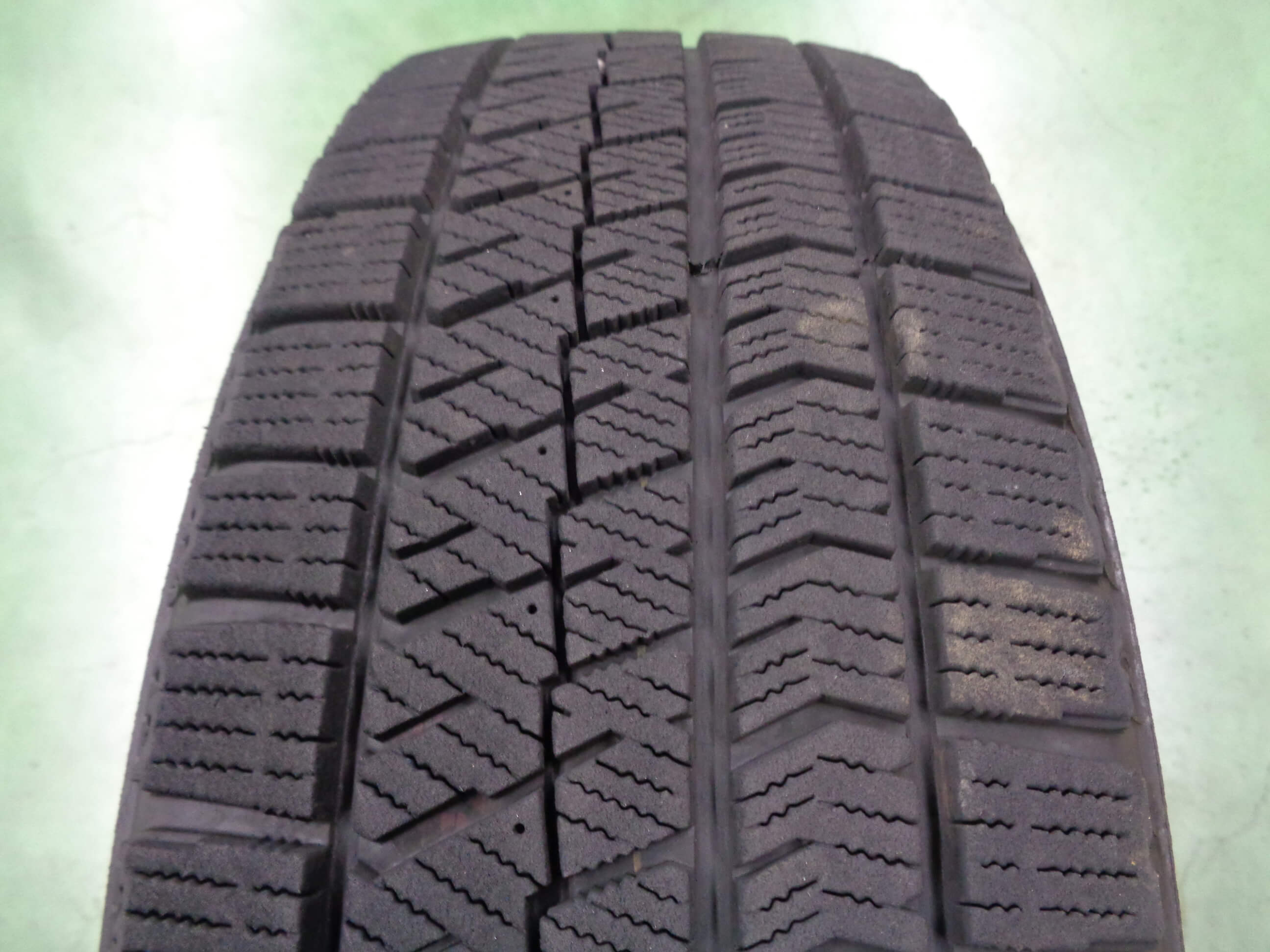 ブリヂストン　ブリザックVRX2