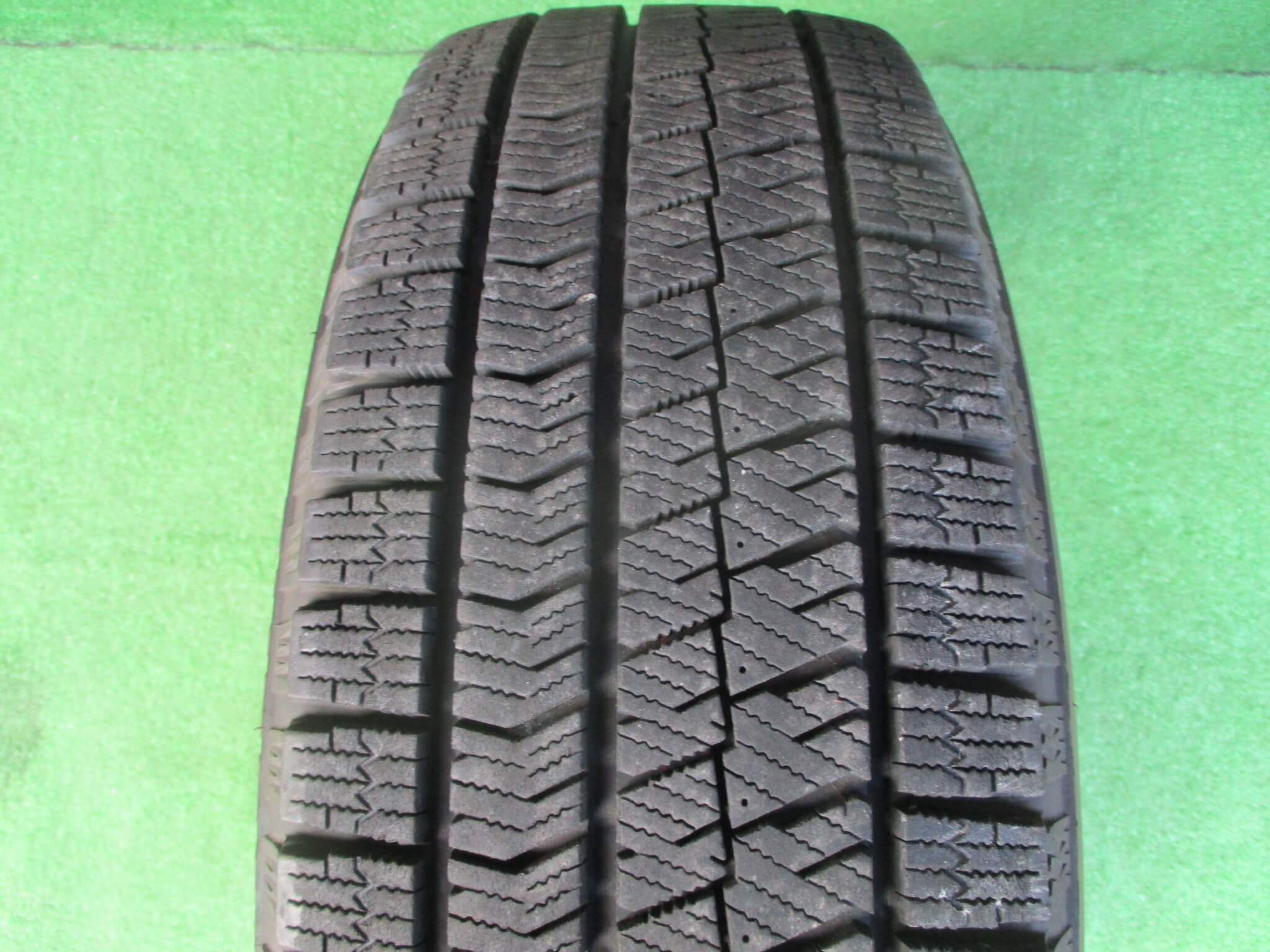 ブリヂストン　ブリザックVRX2