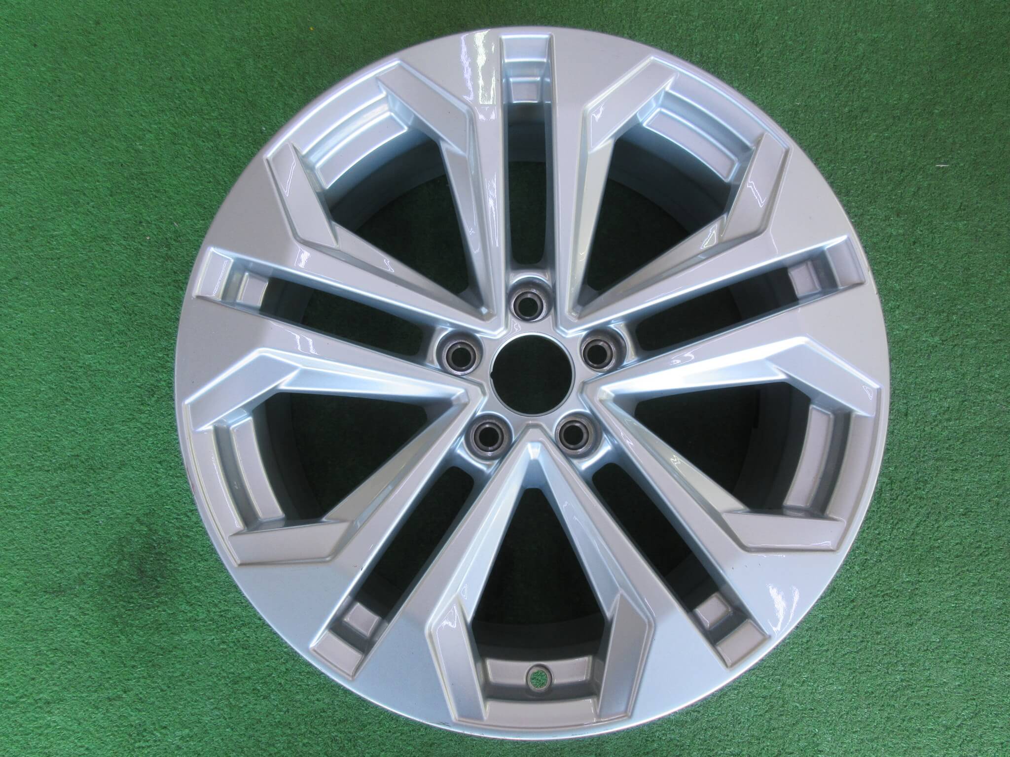 中古ホイール » 18インチ » 商品一覧