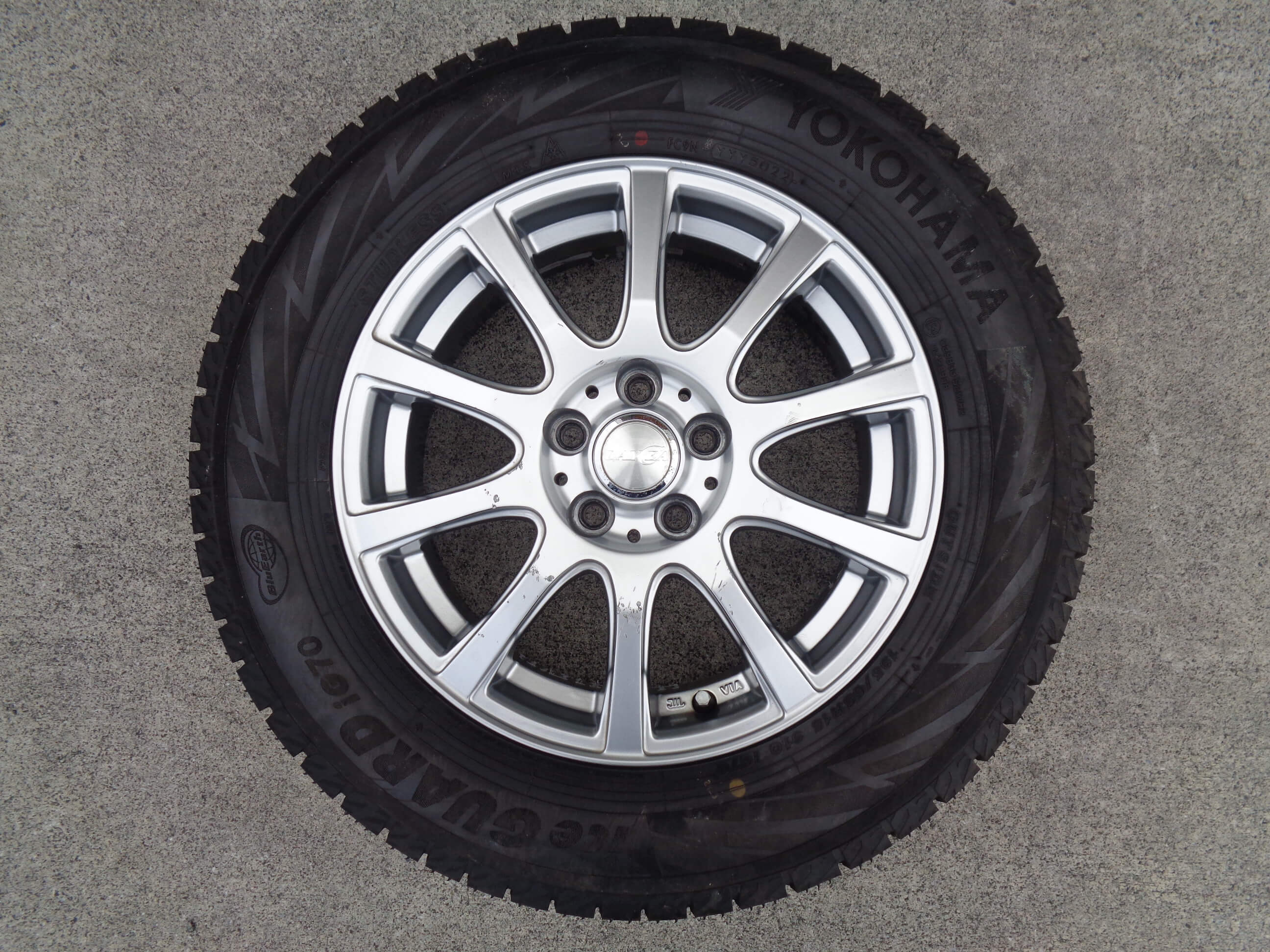 ヨコハマ アイスガードiG70