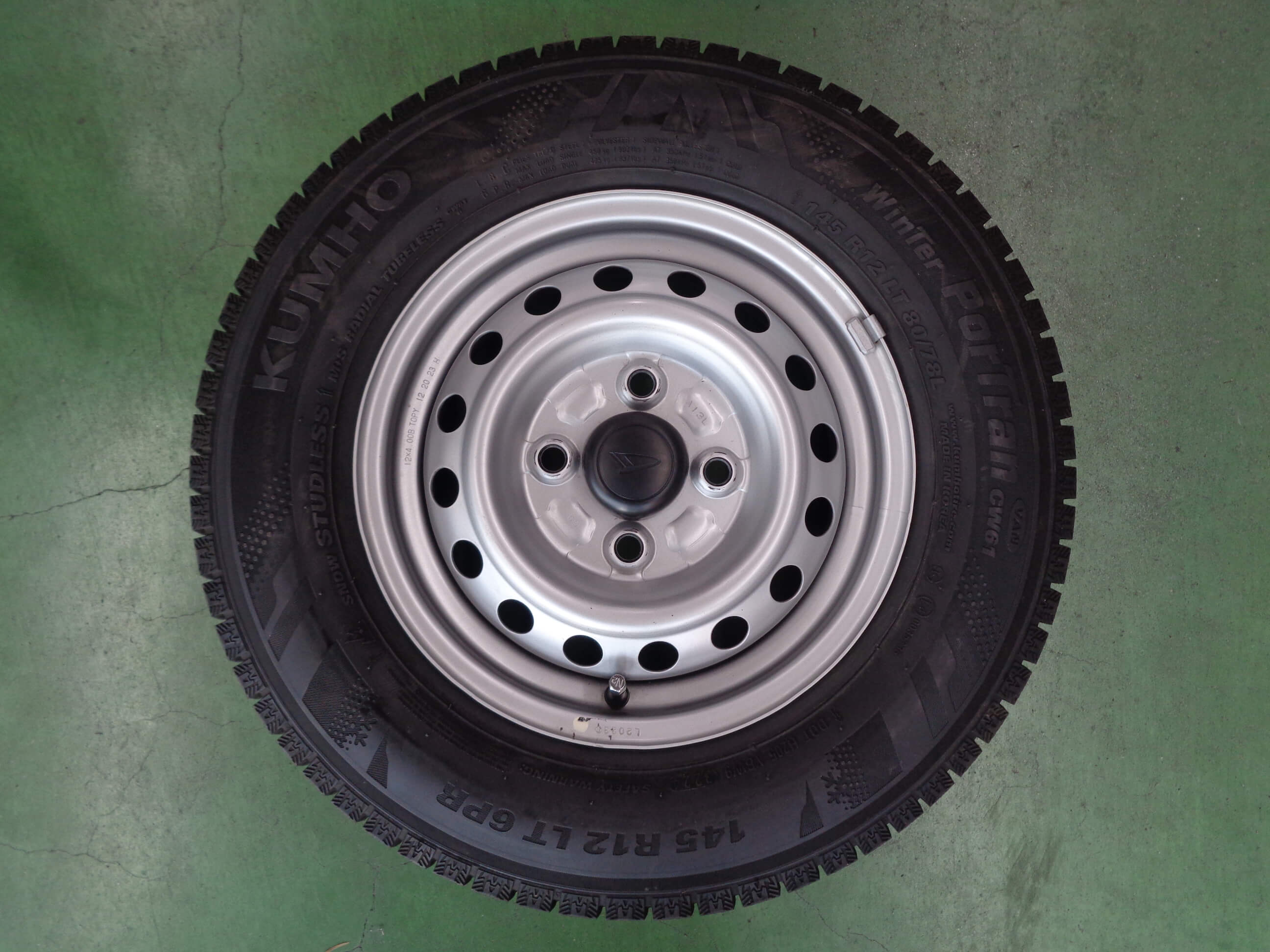 クムホ　ウィンタープロトランCW61