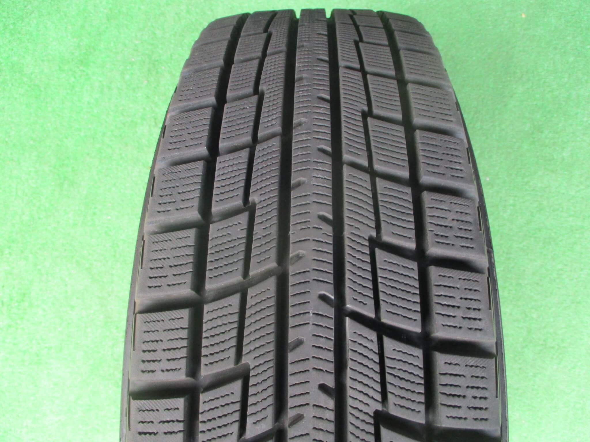 ヨコハマ　アイスガードIG52