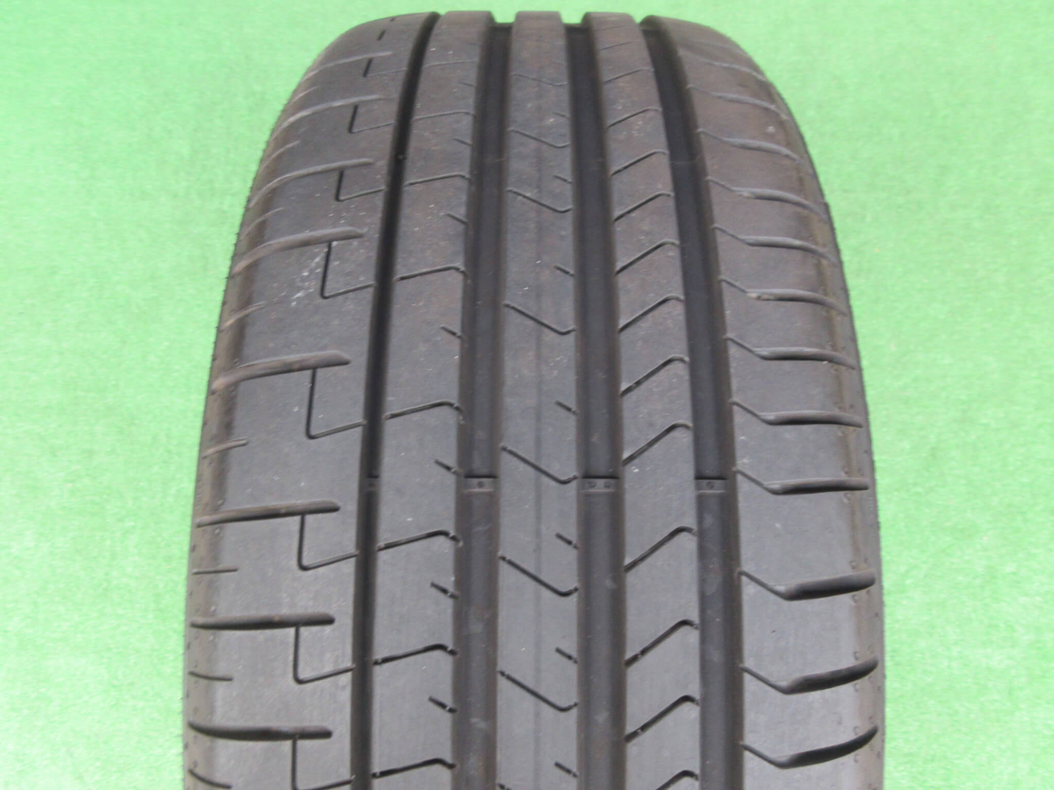 ピレリ　ＰＺＥＲＯ