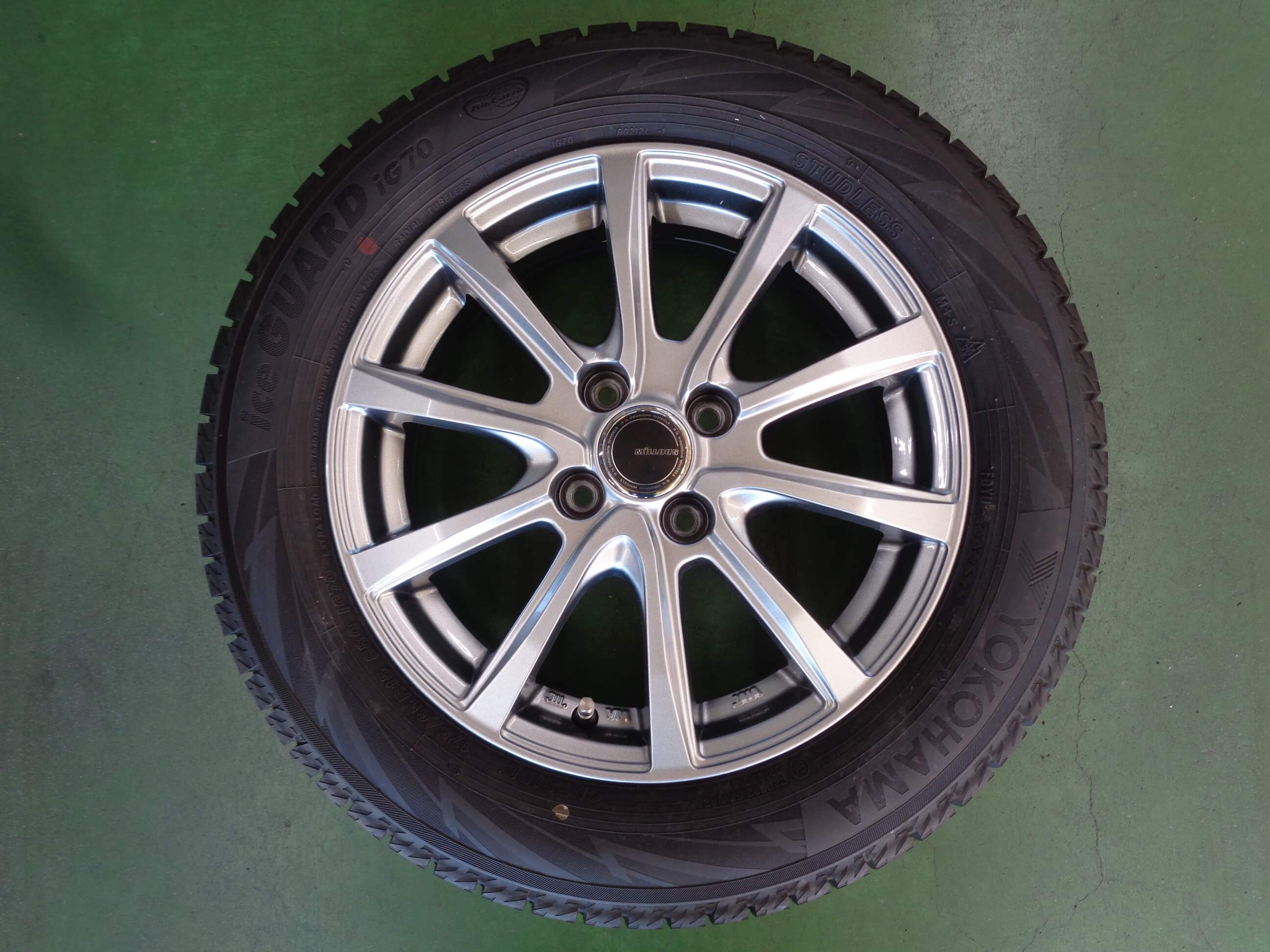 ヨコハマ　アイスガードIG70