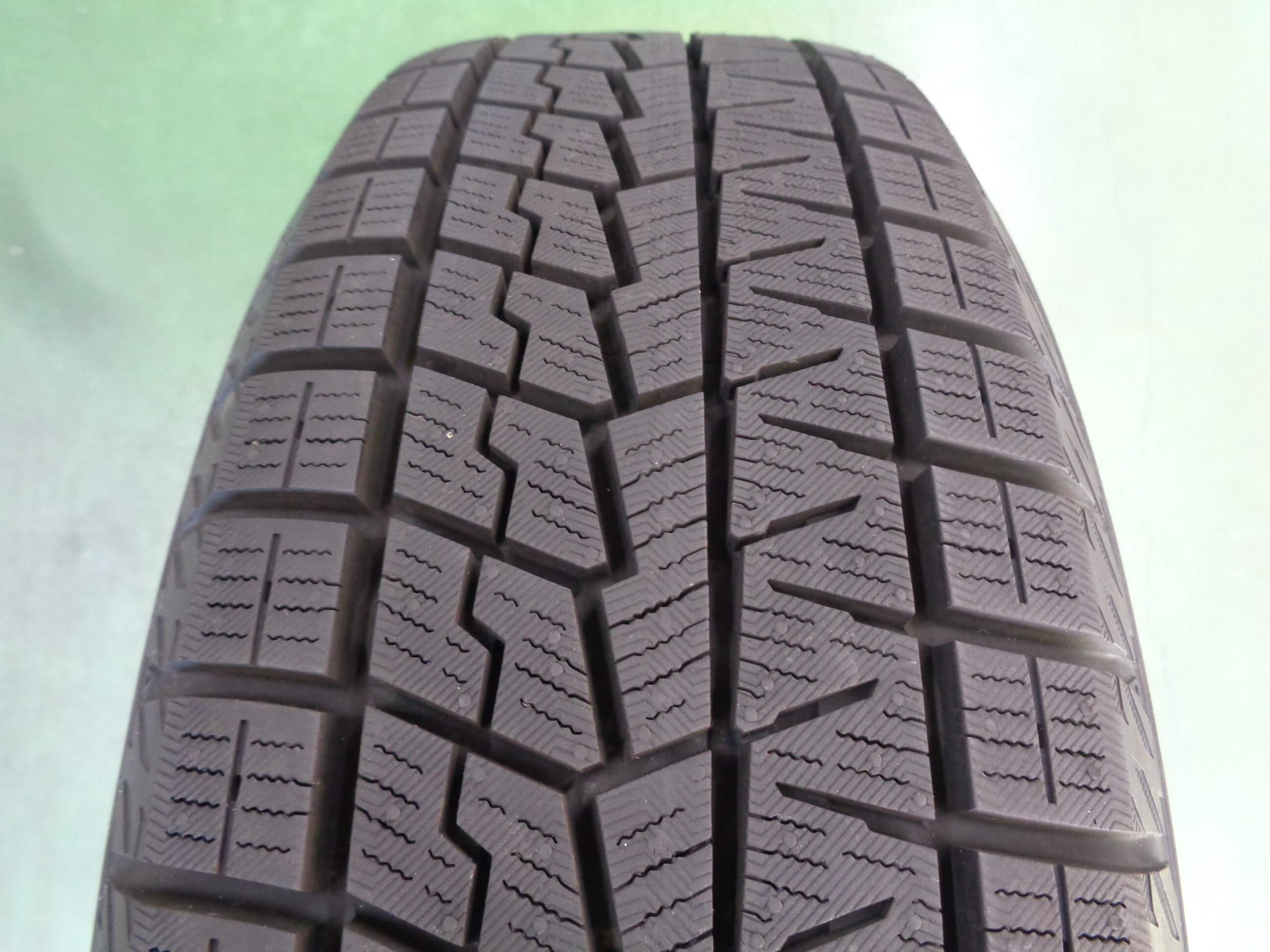 ヨコハマ　アイスガードIG70