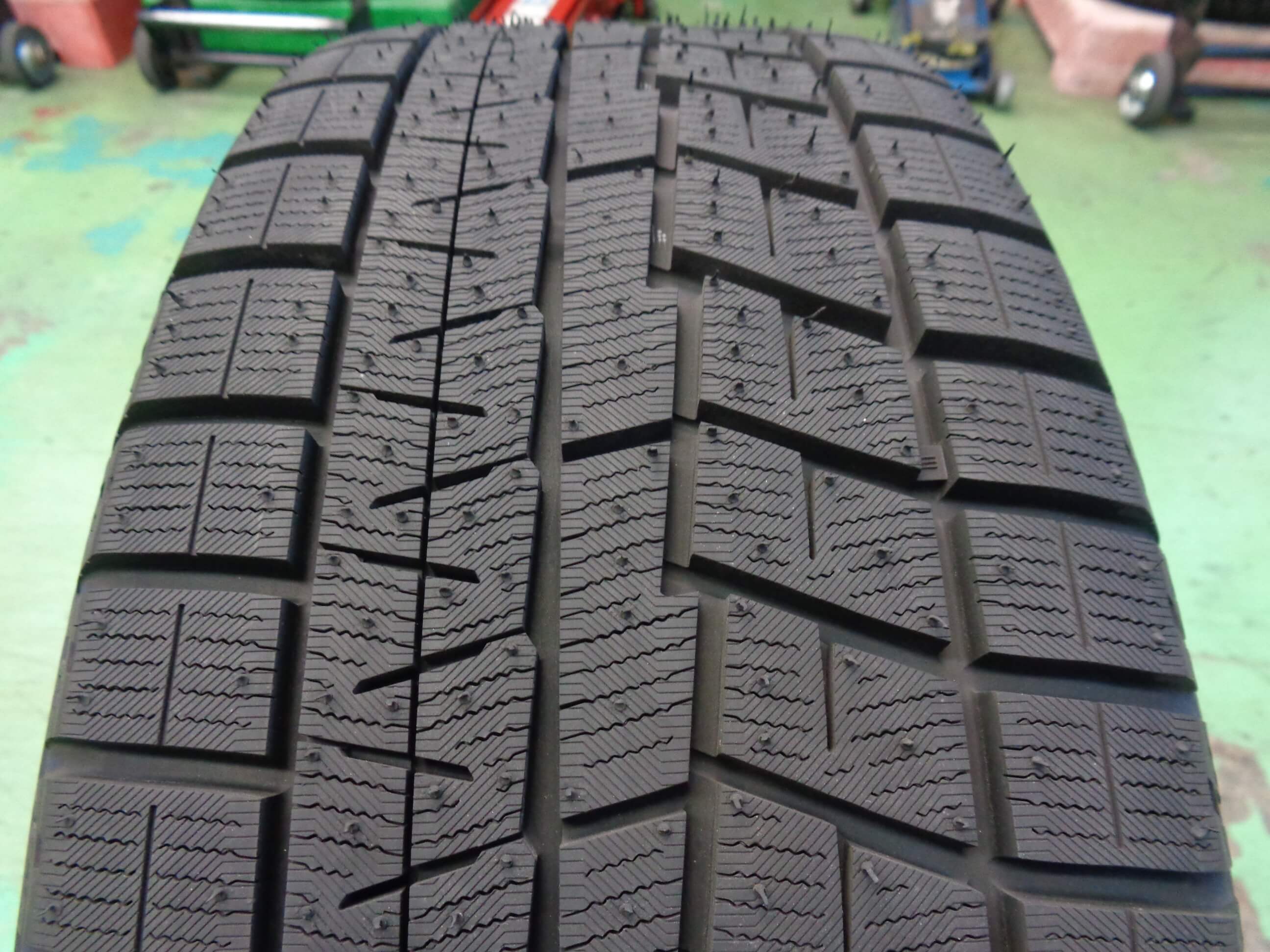 ヨコハマ アイスガードiG60