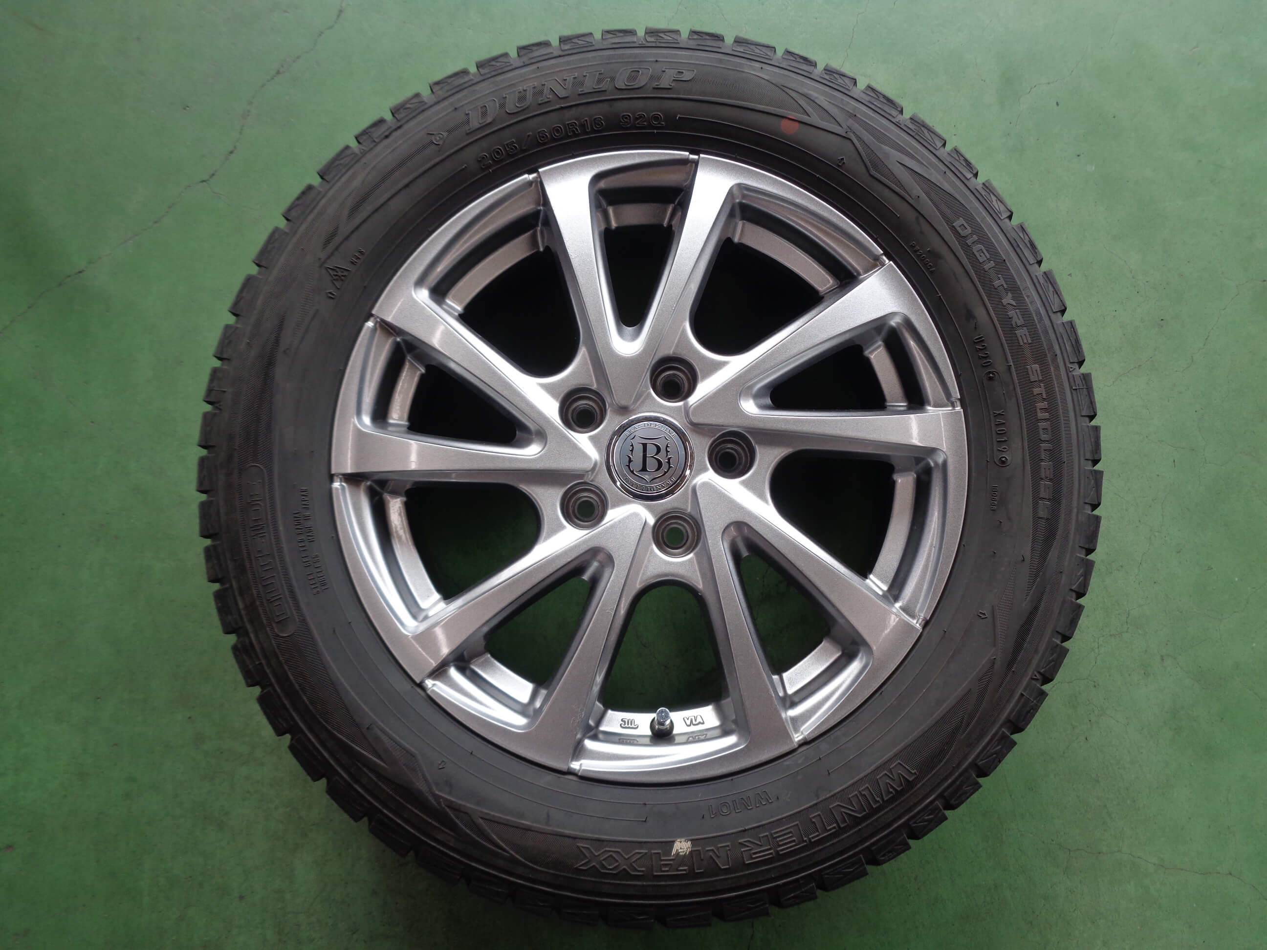 中古スタッドレスセット » 16インチ » 商品一覧