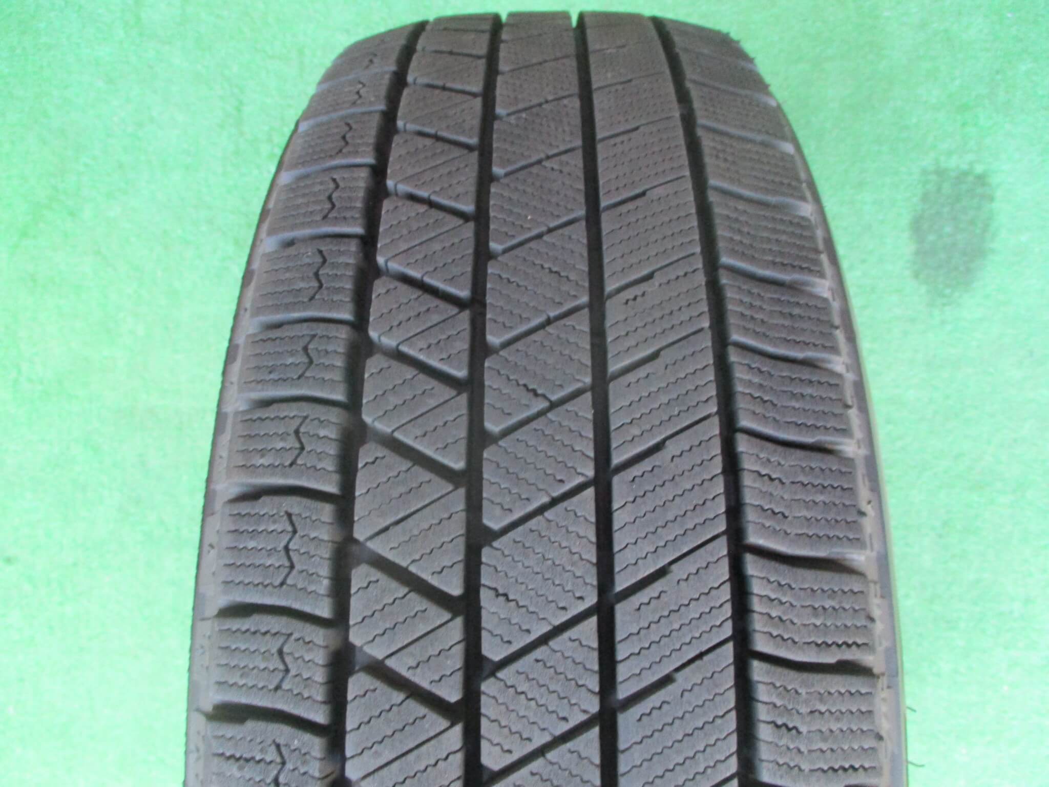 ブリヂストン　ブリザックVRX3