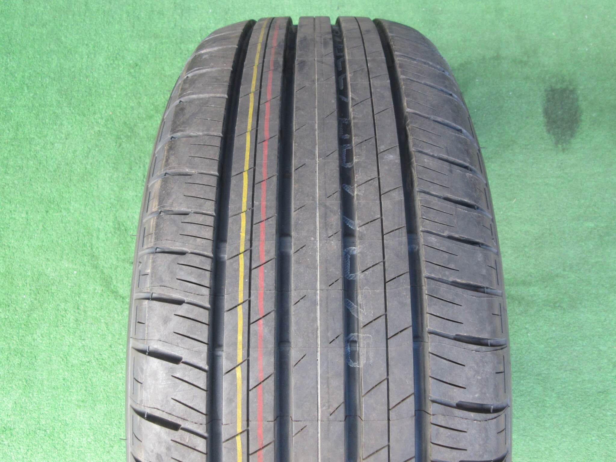 ブリヂストン　アレンザＨＬ３３