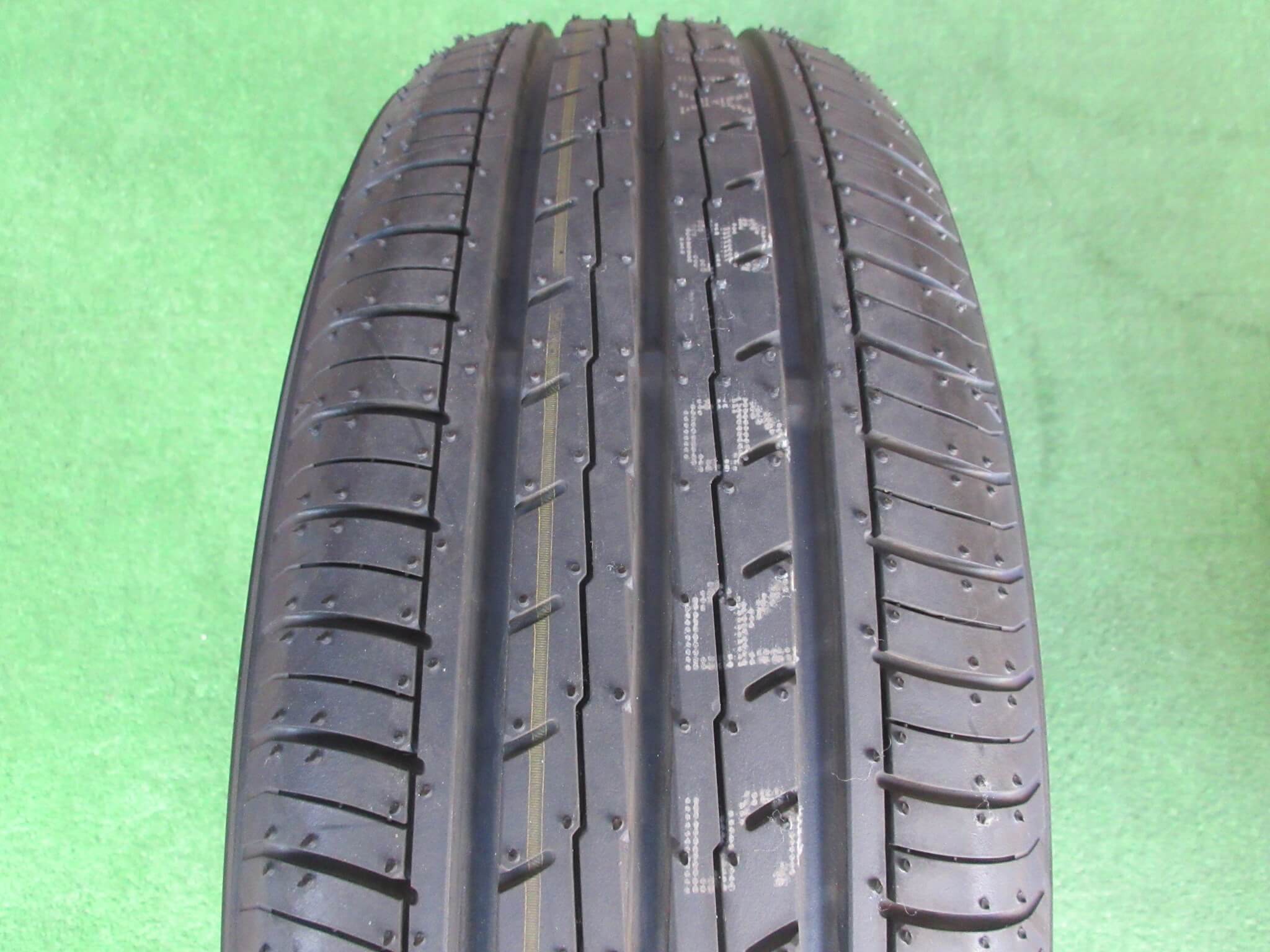 ヨコハマ　ブルーアースＥＳ３２