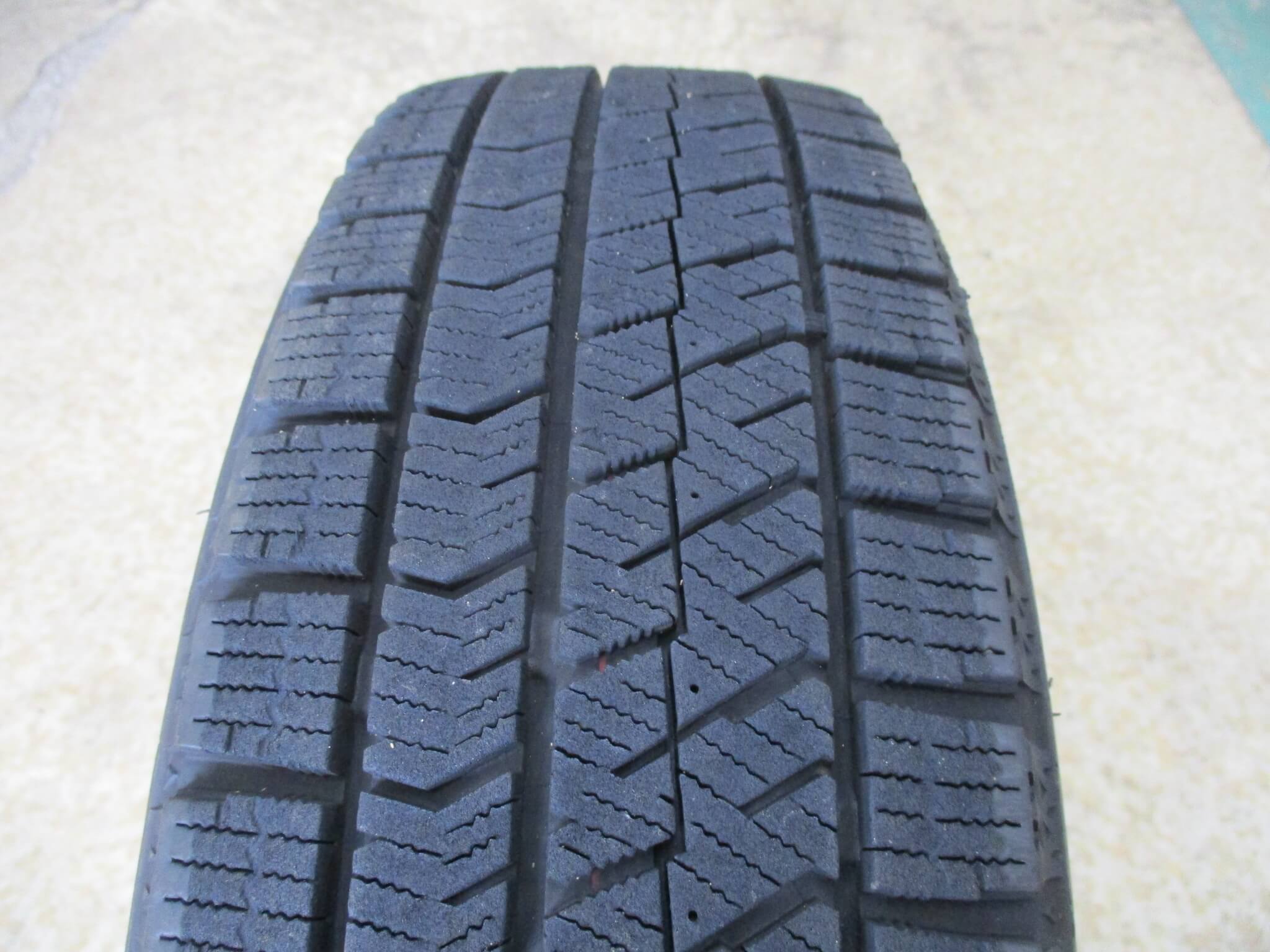 ブリヂストン　ブリザック　VRX2