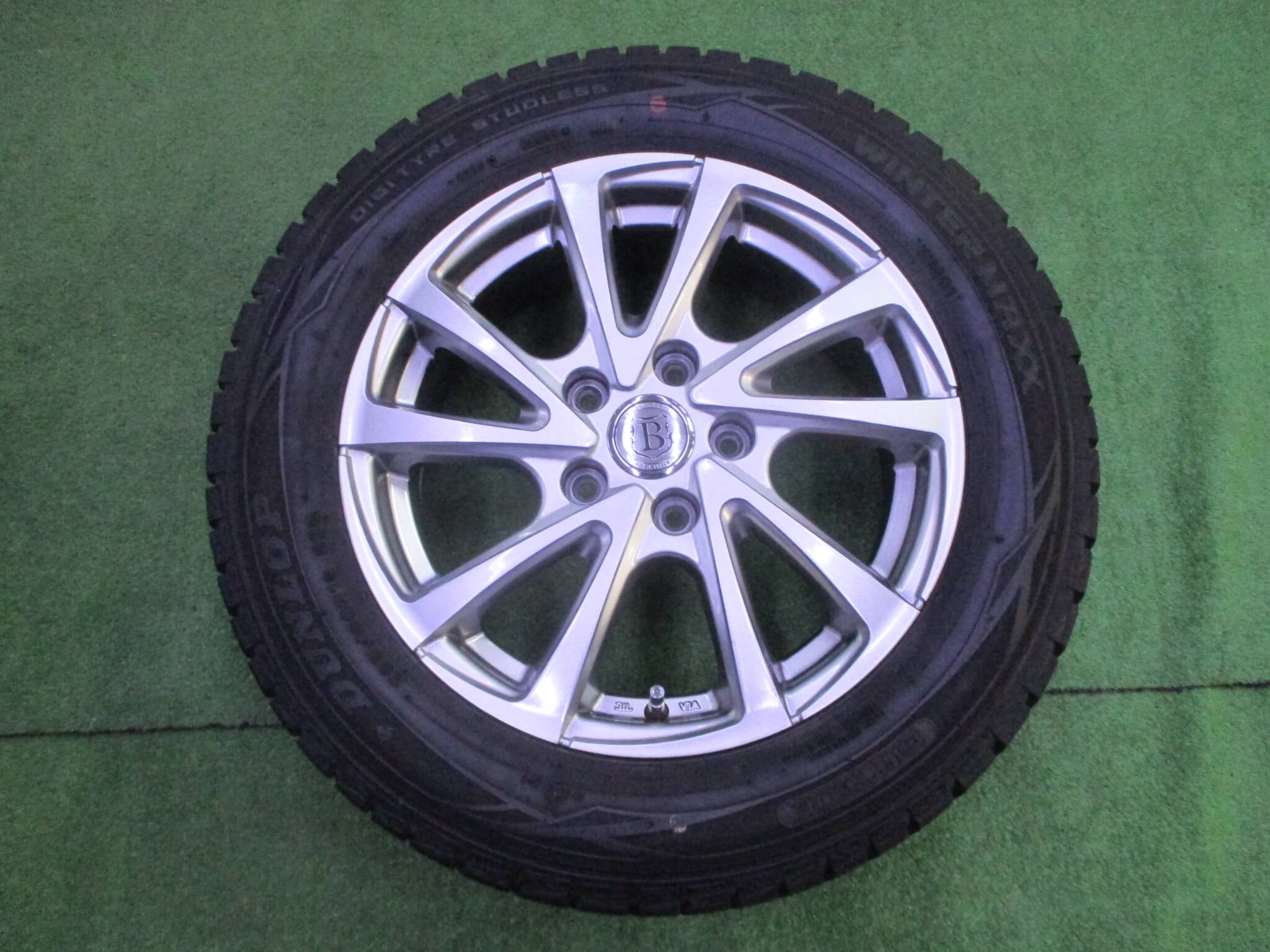 ダンロップ　ウィンターマックスWM01