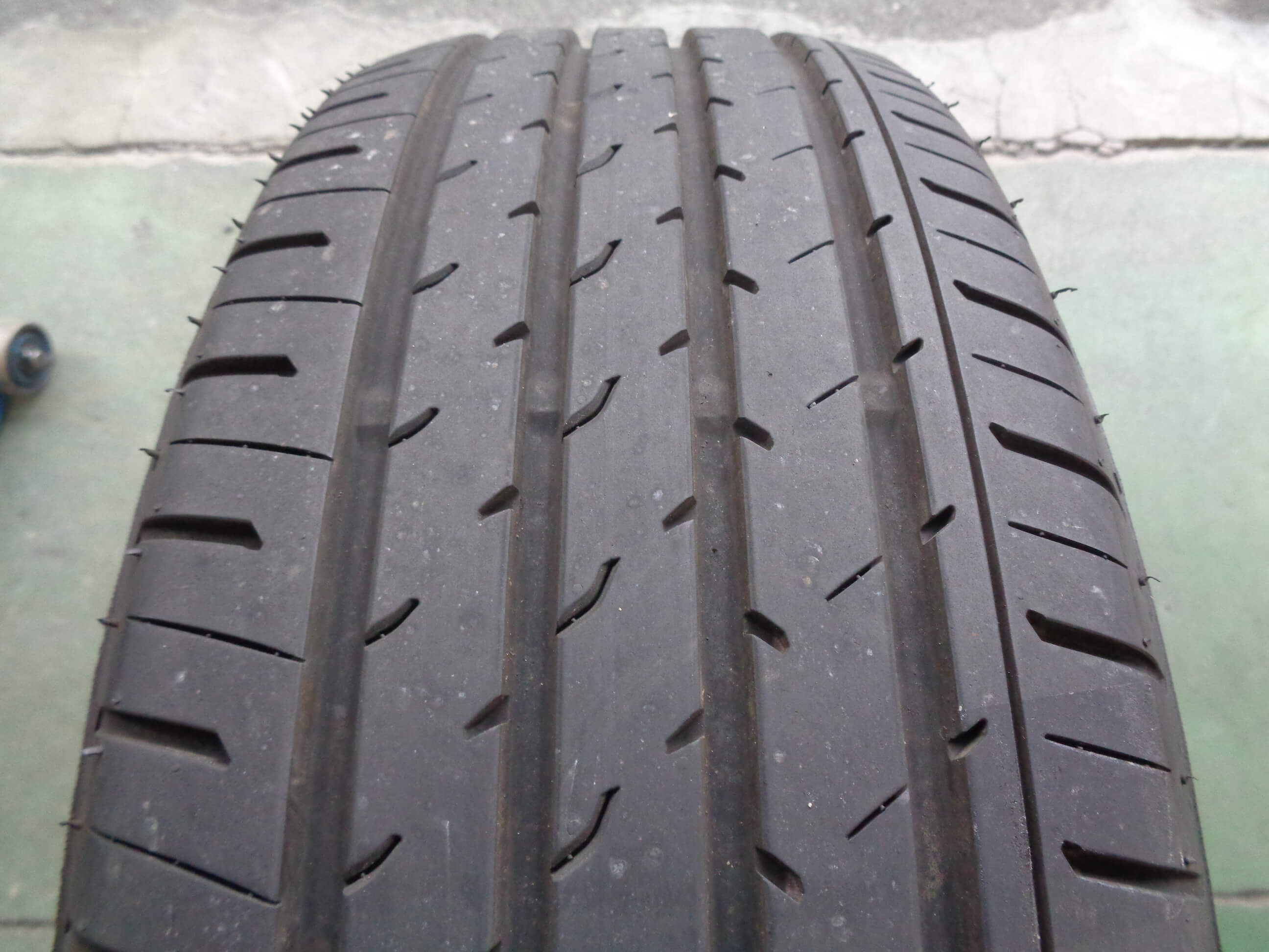 ヨコハマ　アドバンV03