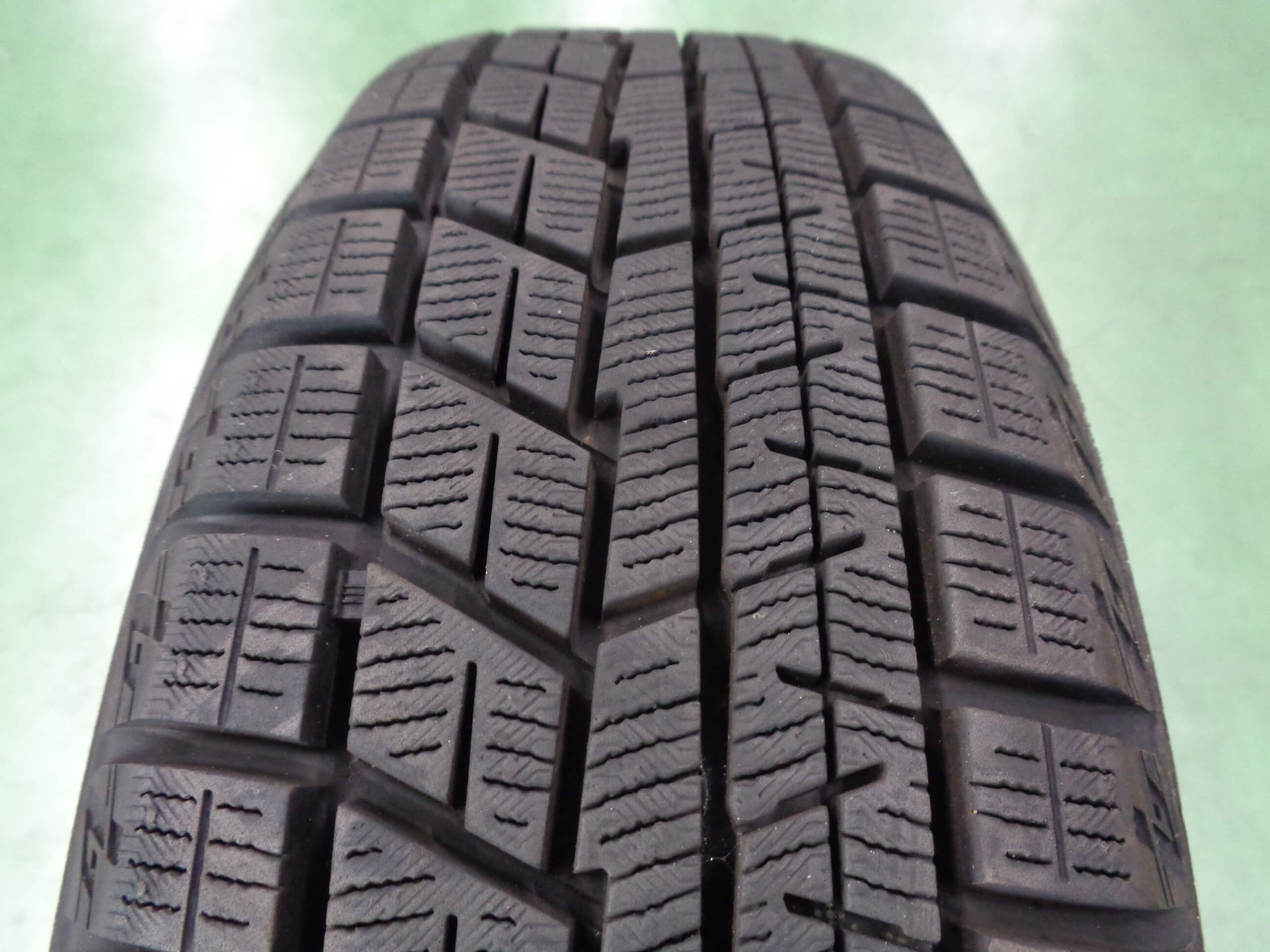 ヨコハマ　アイスガードIG60