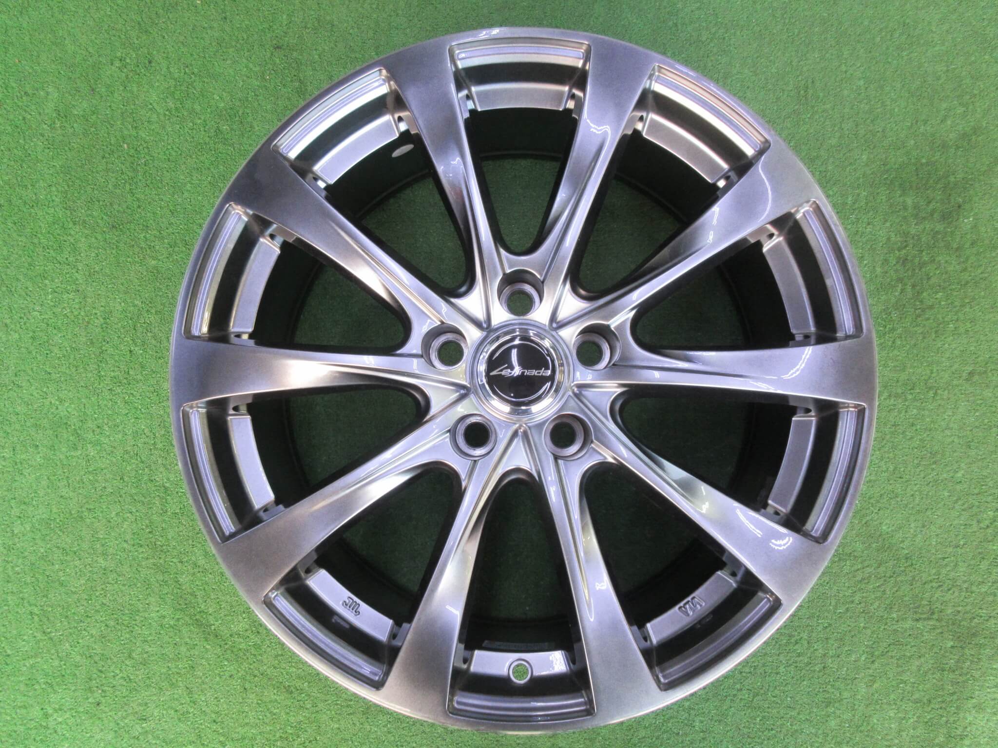 中古ホイール » 18インチ » 商品一覧