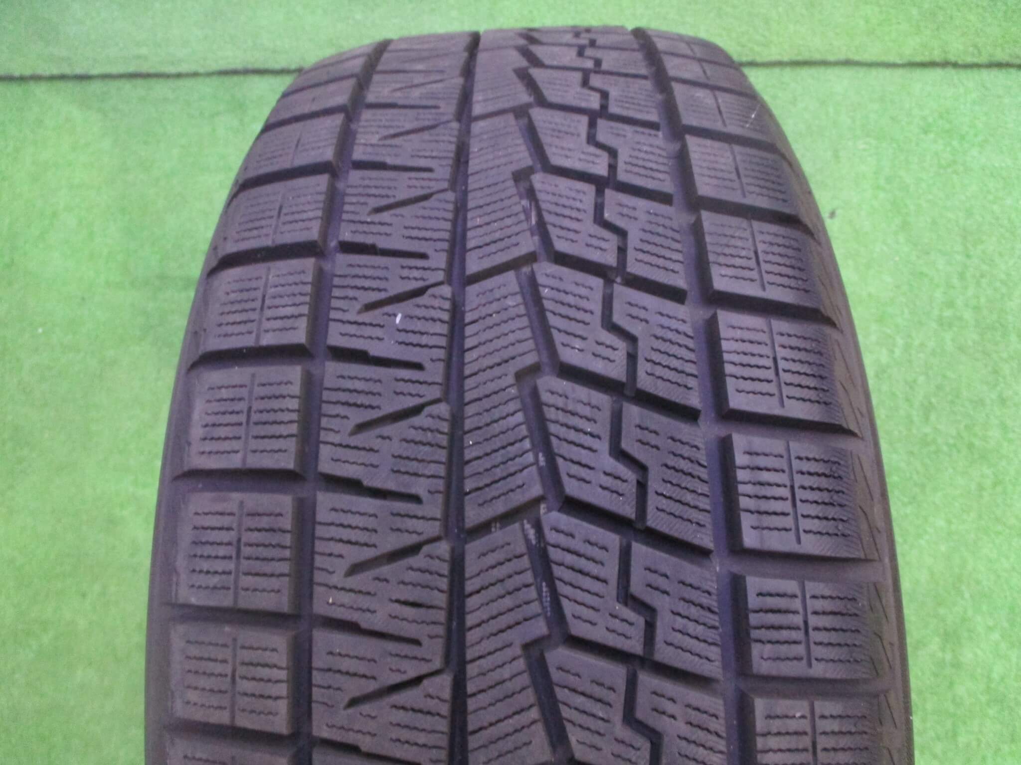 YOKOHAMA アイスガード 18インチ スタッドレスタイヤ　中古4本セット ヨコハマタイヤ（YOKOHAMA TIRE） 中古タイヤ スタッドレスタイヤ 4本