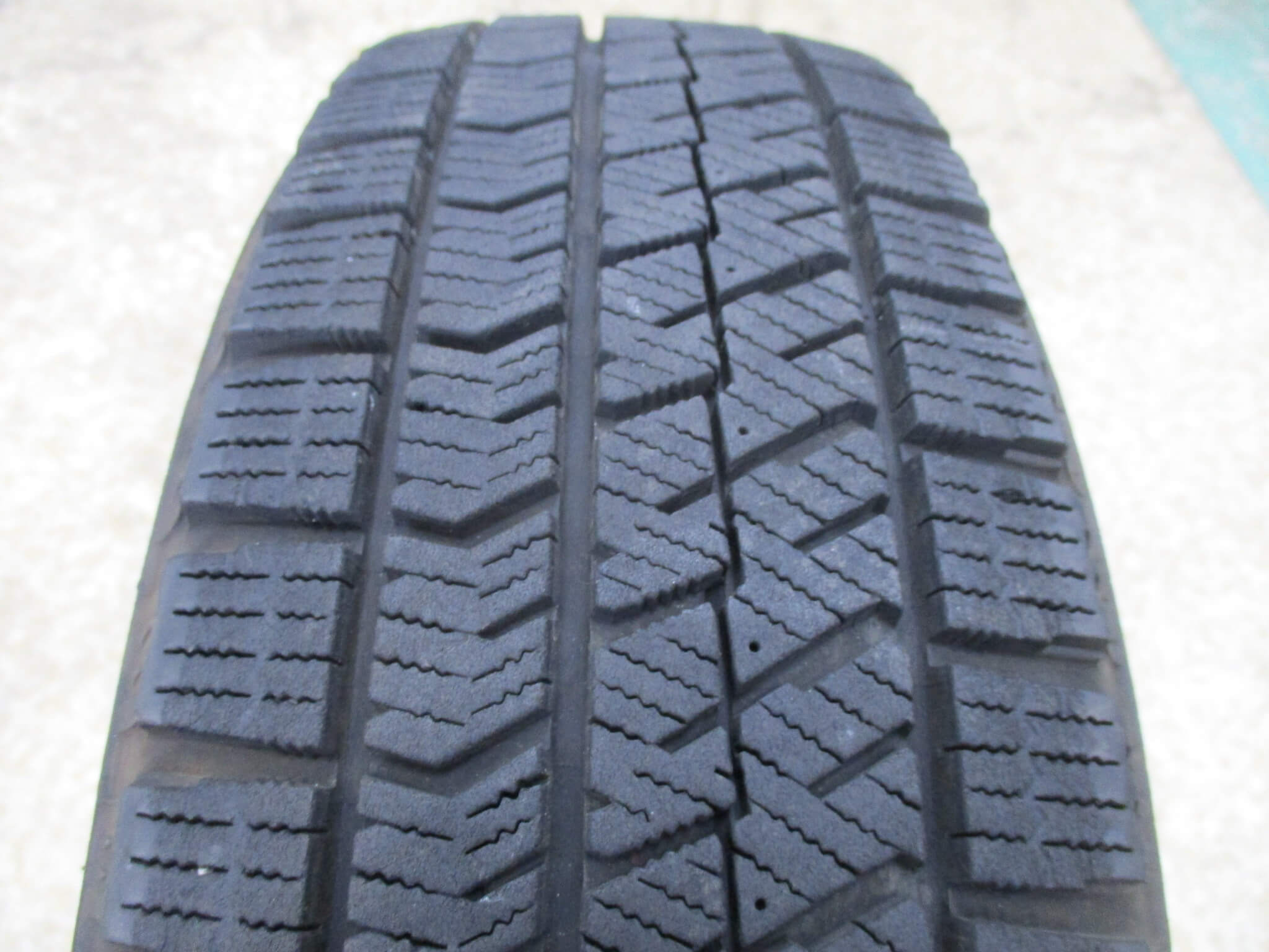 ブリヂストン ブリザック VRX2