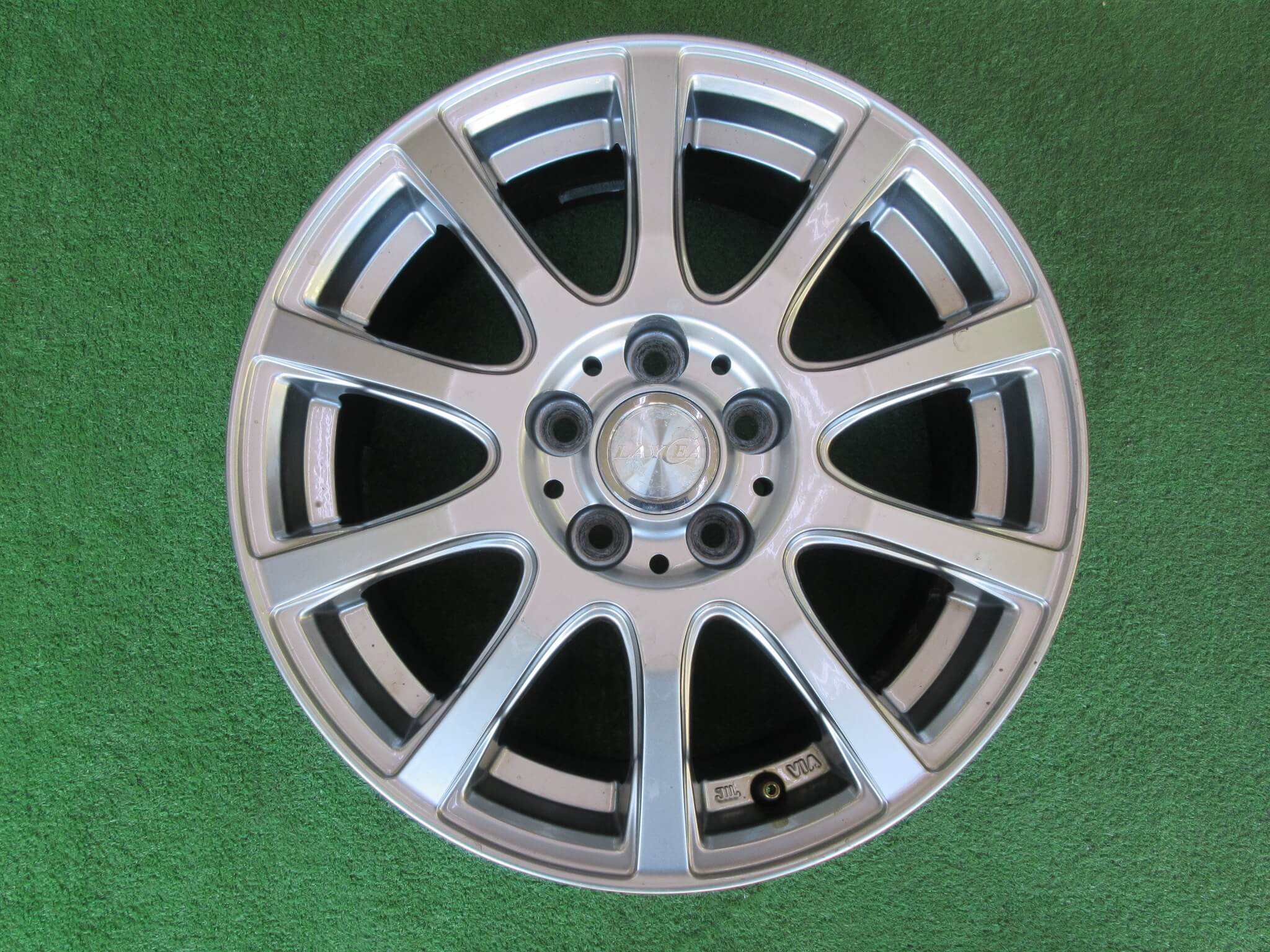 中古アルミ専用品 中古ホイール » 15インチ » 商品一覧