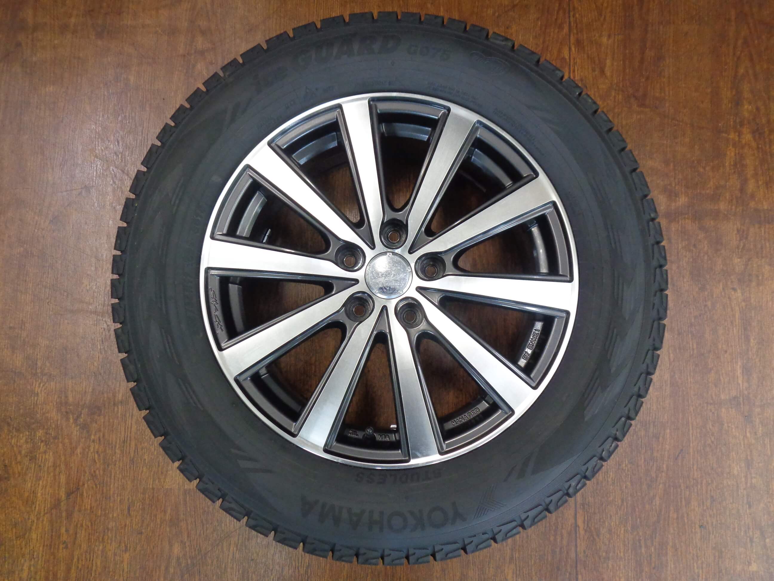 ヨコハマ アイスガードG075