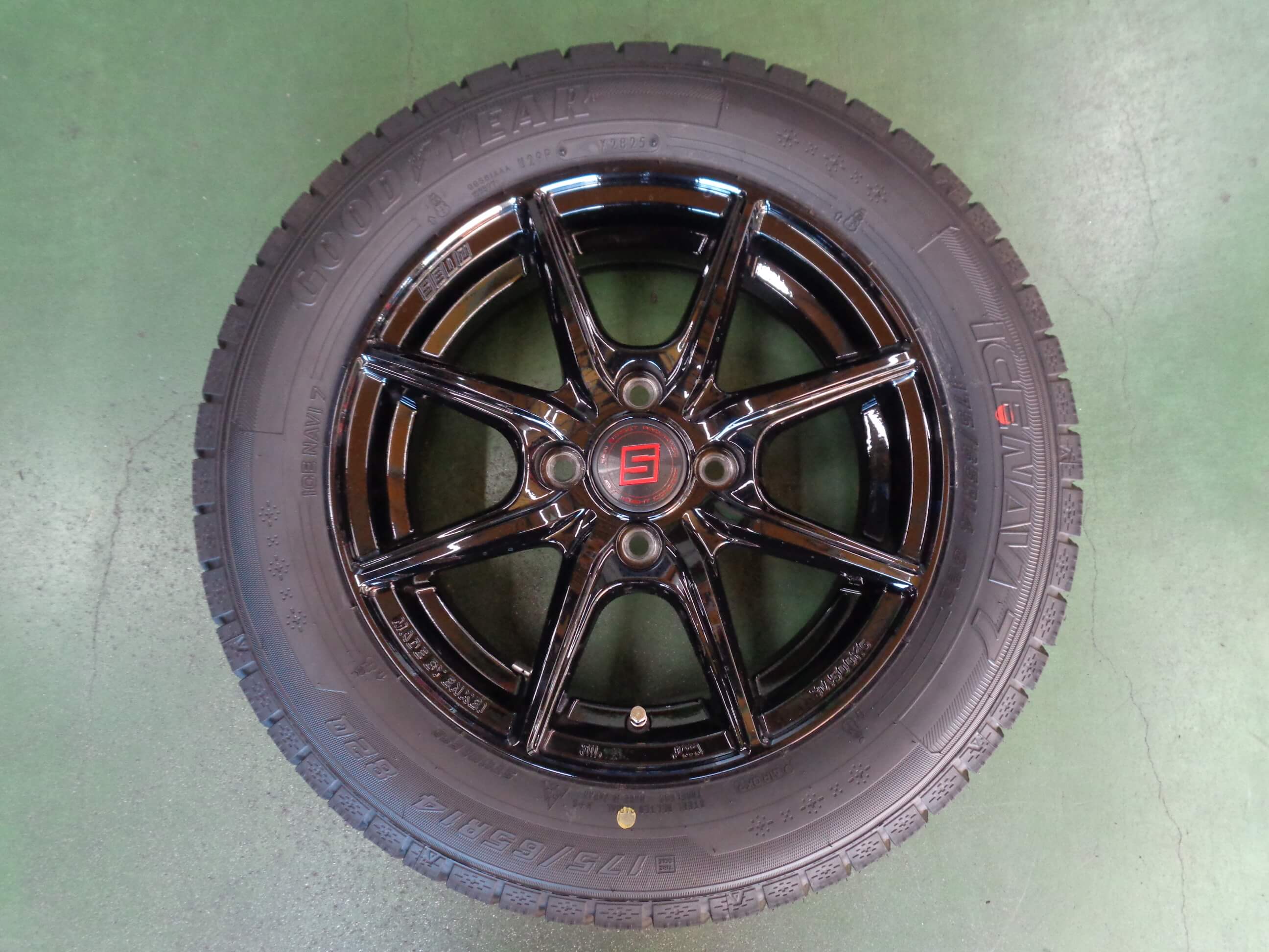 グッドイヤー　アイスナビ7