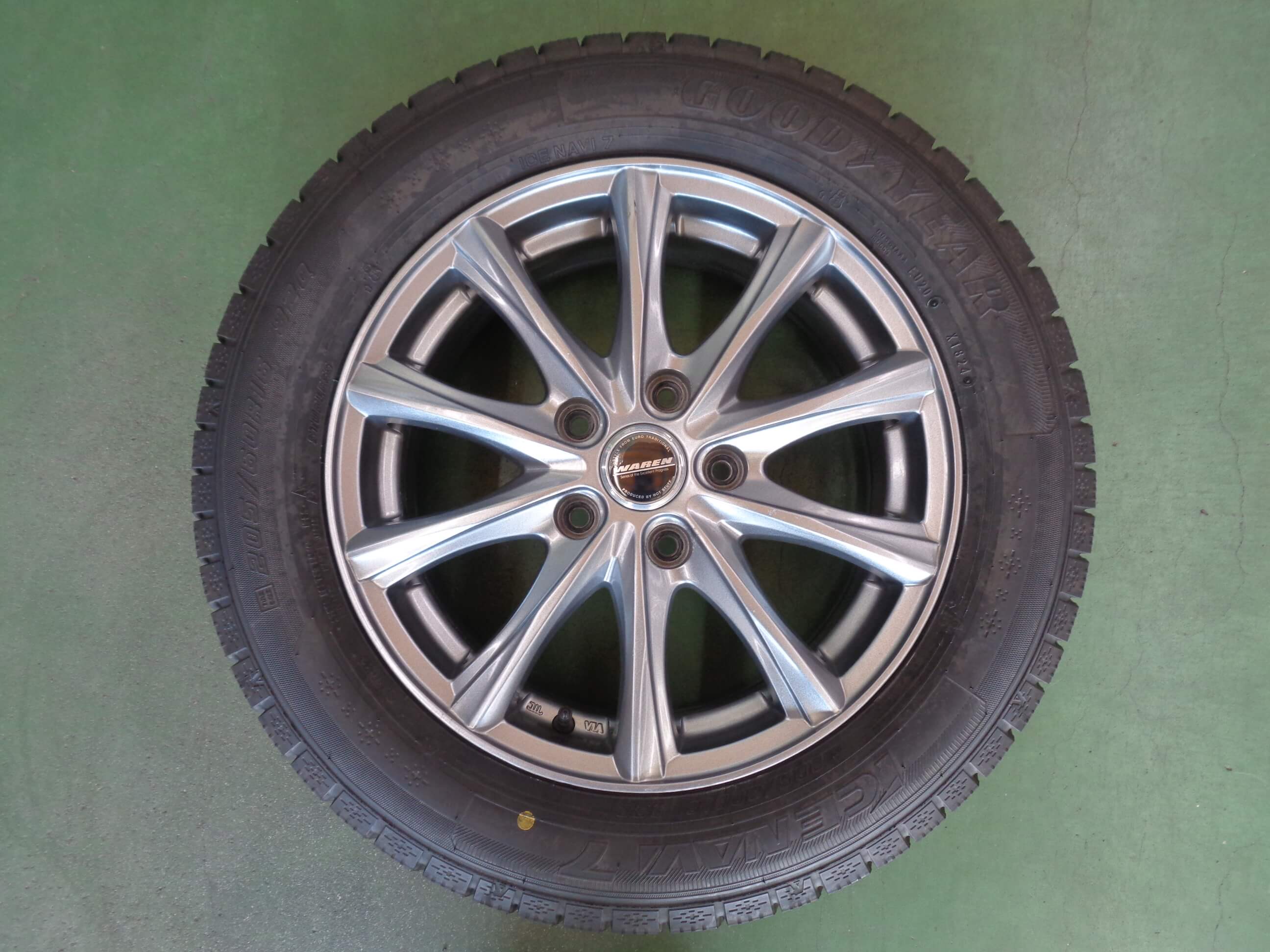 グッドイヤー　アイスナビ7