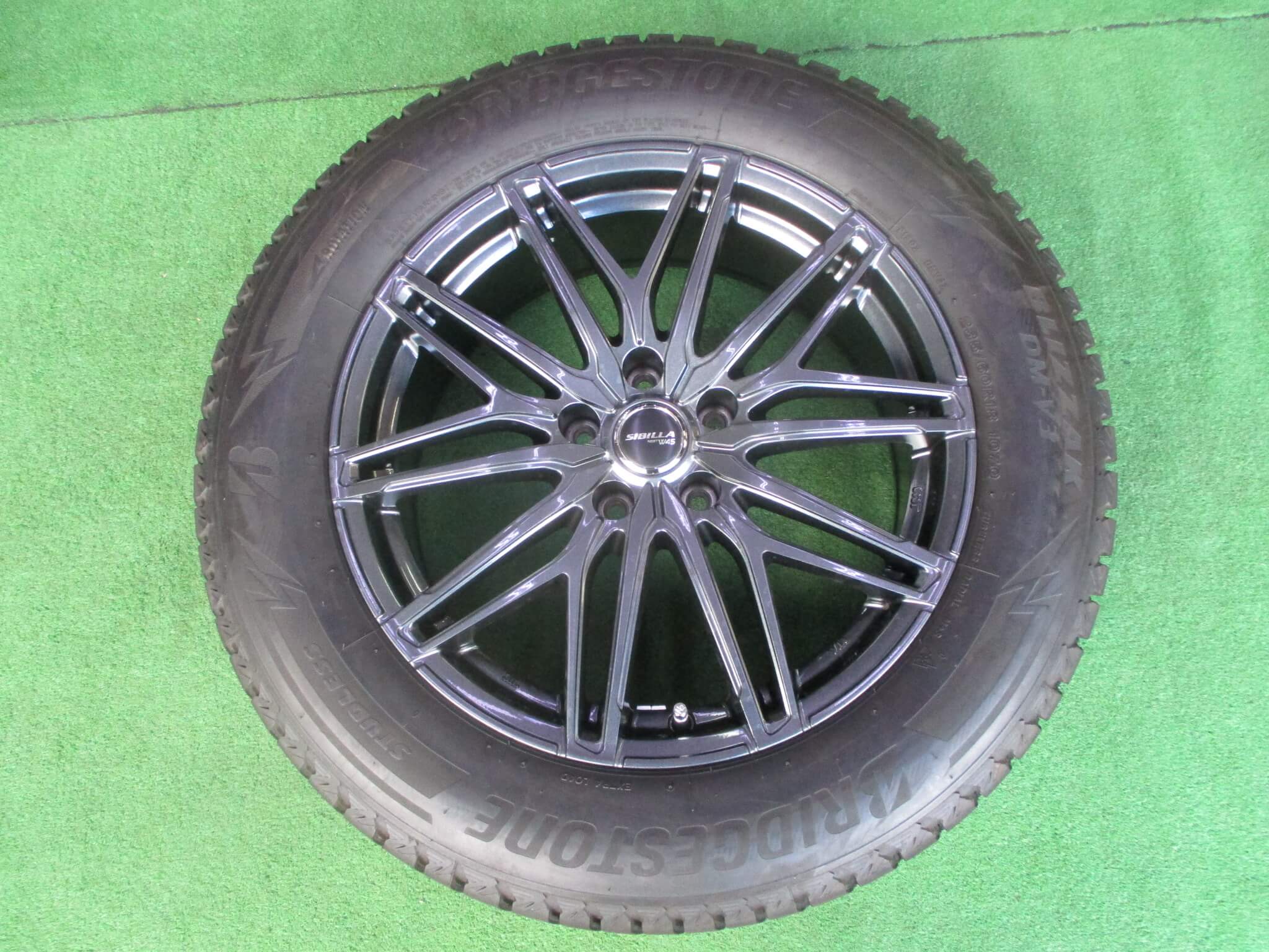 ブリヂストン　ブリザック　DM-V3