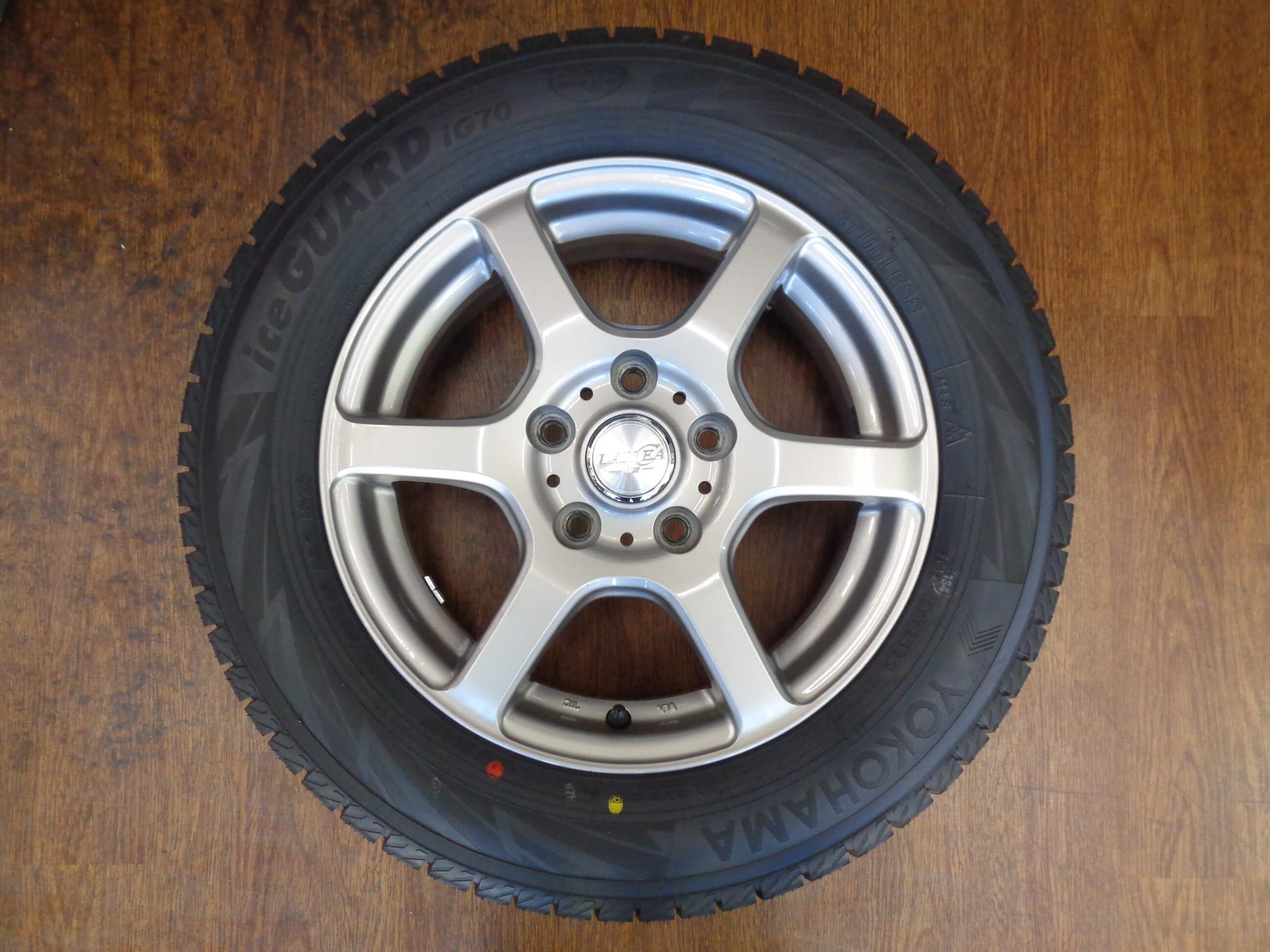 ヨコハマ アイスガードiG70